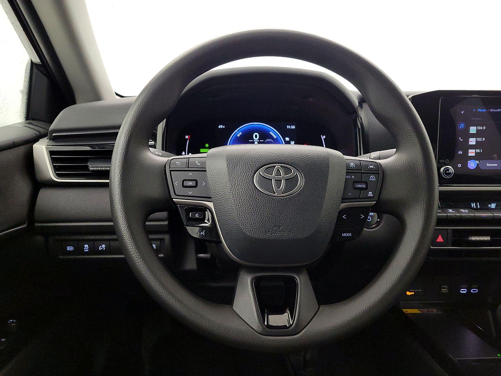 Thumbnail: 2025 Toyota Camry - 10