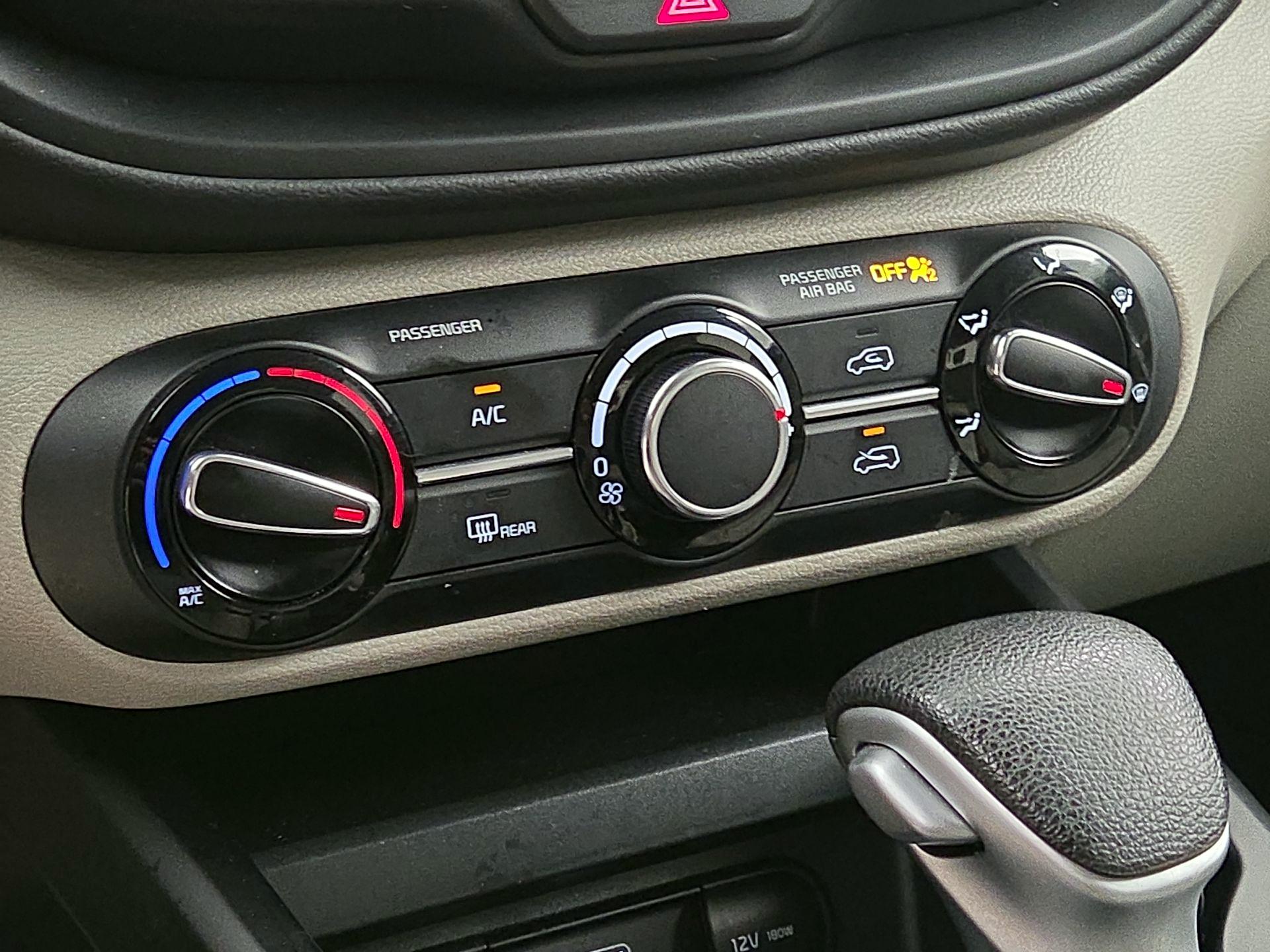 Thumbnail: 2025 Kia Soul - 16