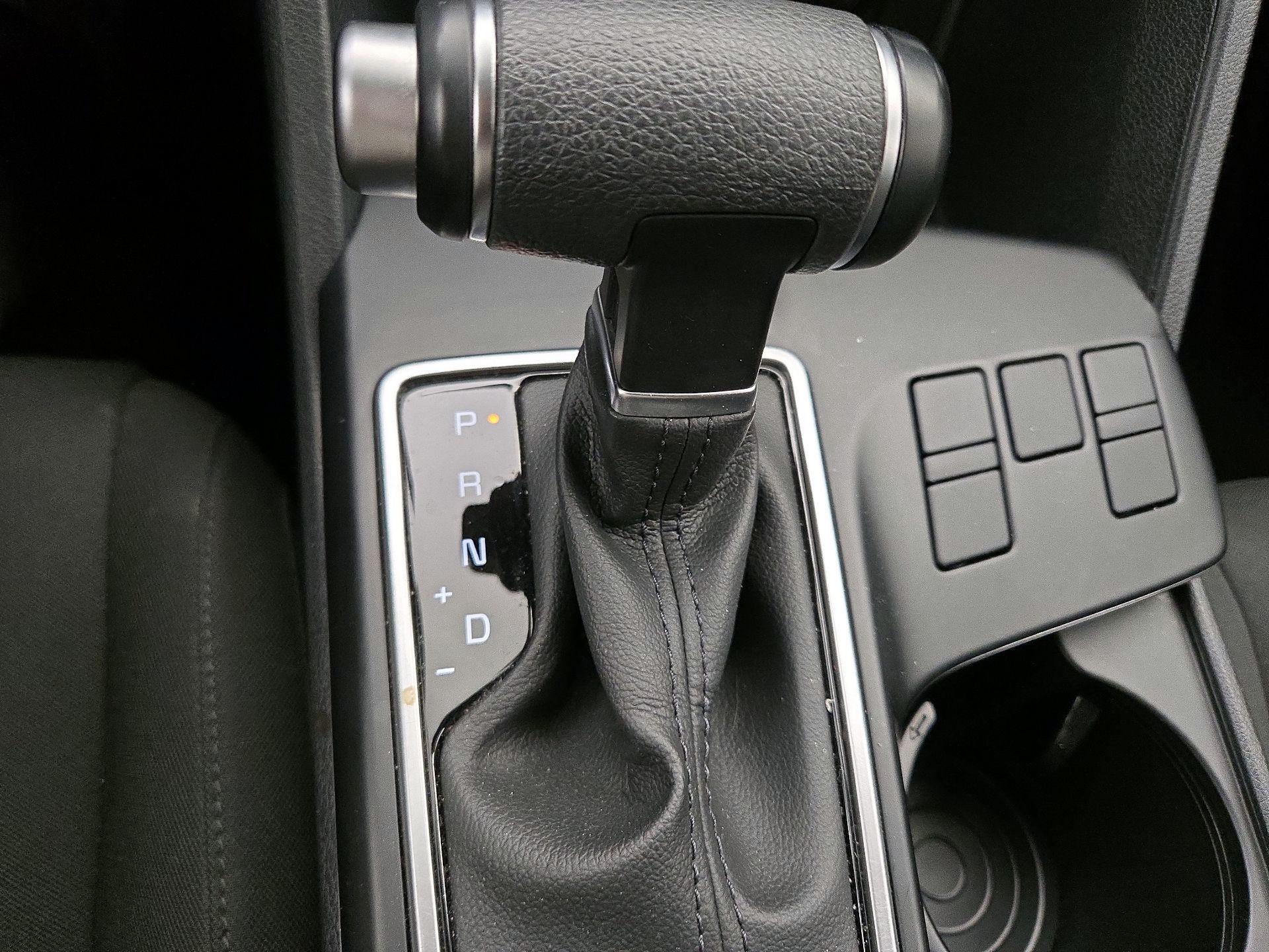 Thumbnail: 2025 Kia Sportage - 17