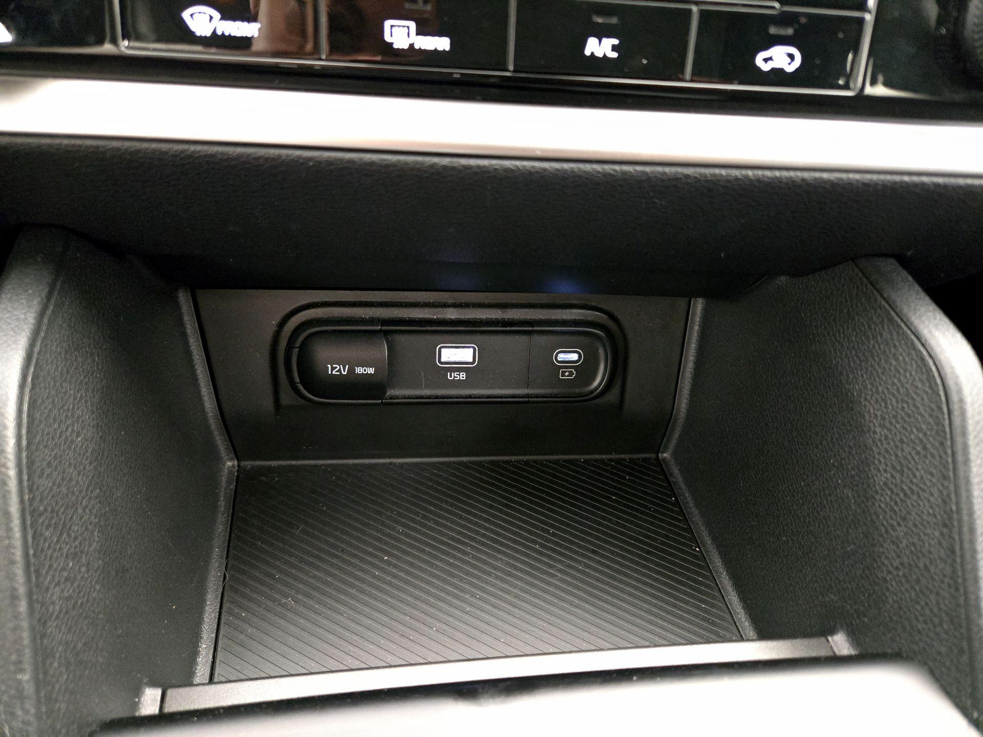 Thumbnail: 2025 Kia Sportage - 18