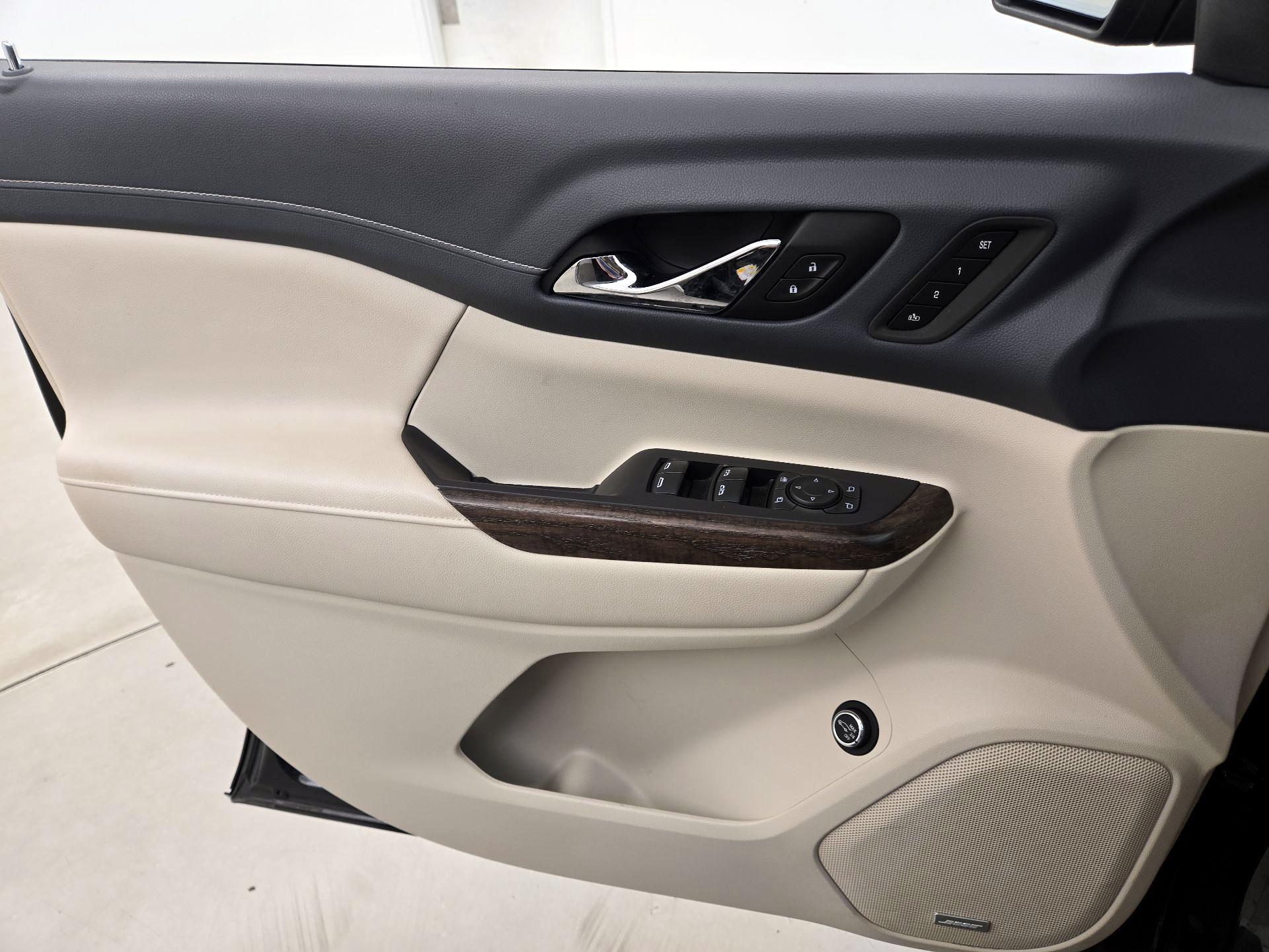 Thumbnail: 2020 GMC Acadia - 12