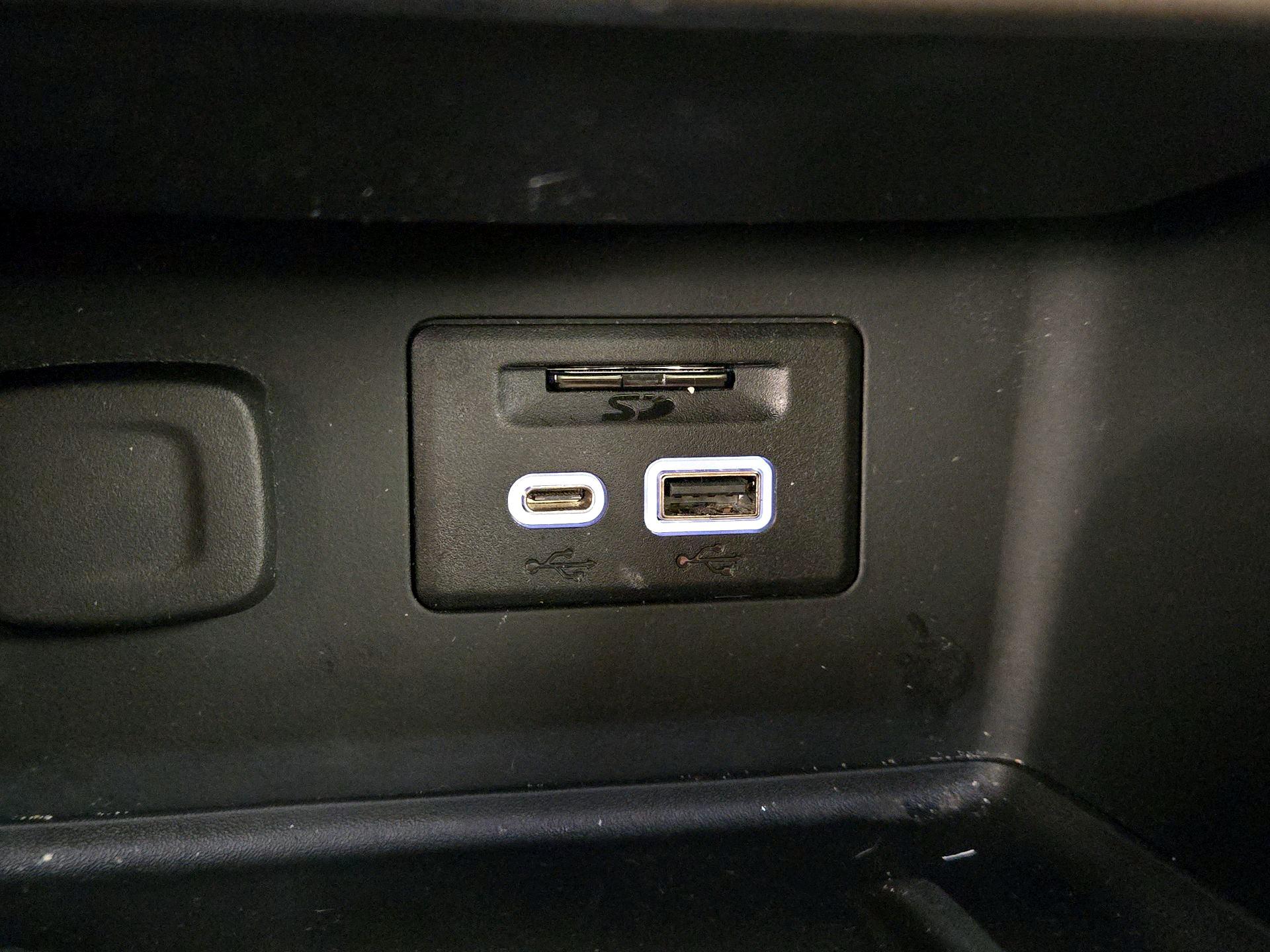 Thumbnail: 2020 GMC Acadia - 19