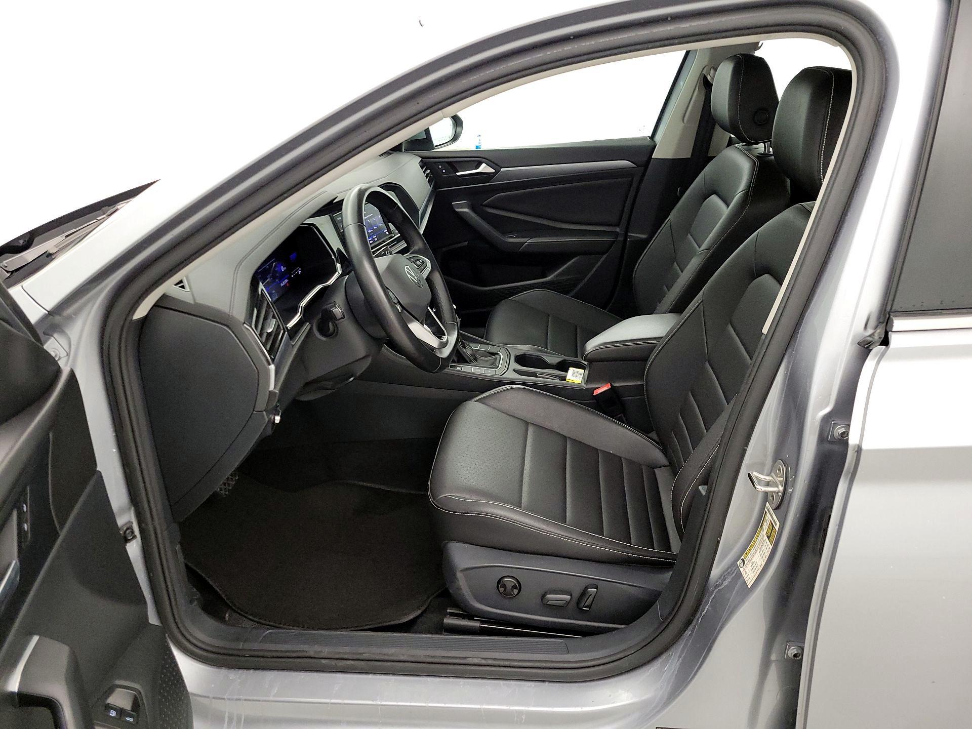 Thumbnail: 2024 Volkswagen Jetta - 11