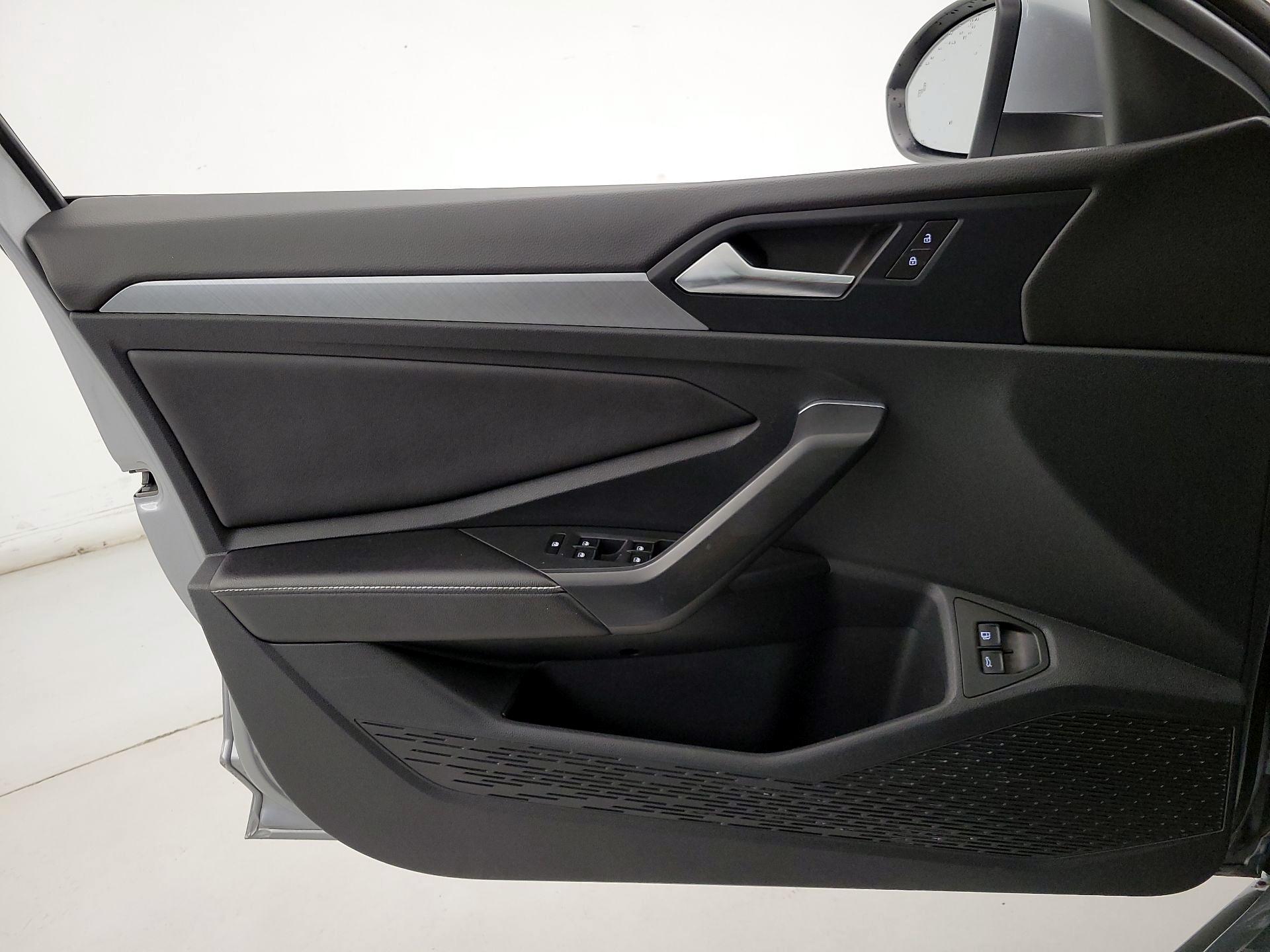 Thumbnail: 2024 Volkswagen Jetta - 12