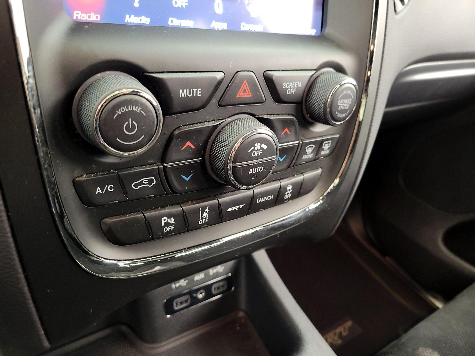 Thumbnail: 2019 Dodge Durango - 17