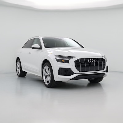 2023 Audi Q8 Premium Plus