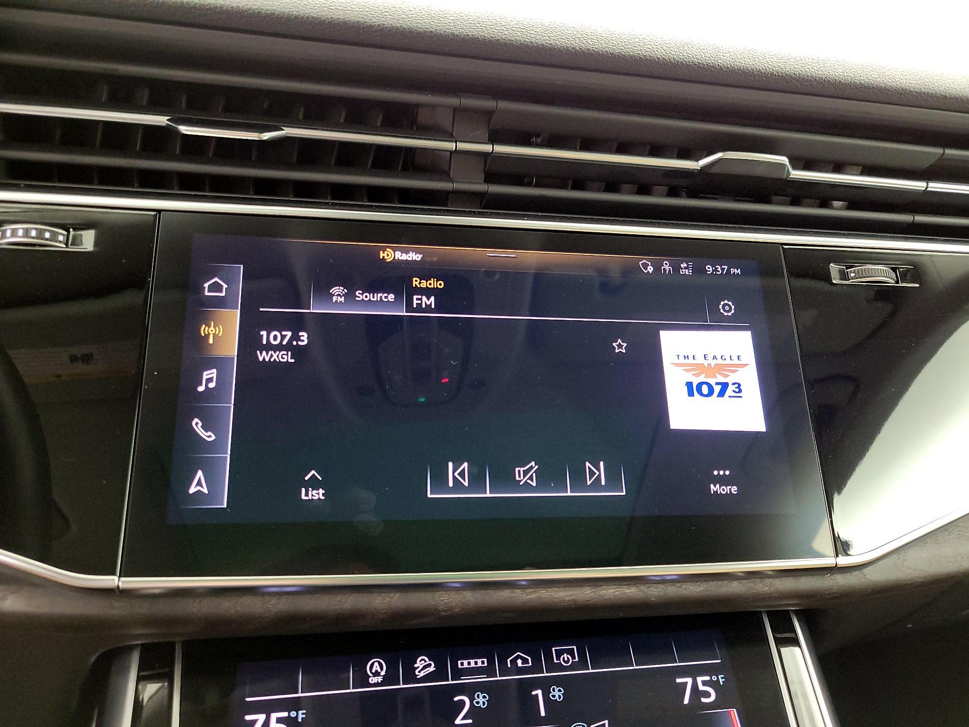 Thumbnail: 2023 Audi Q8 - 16