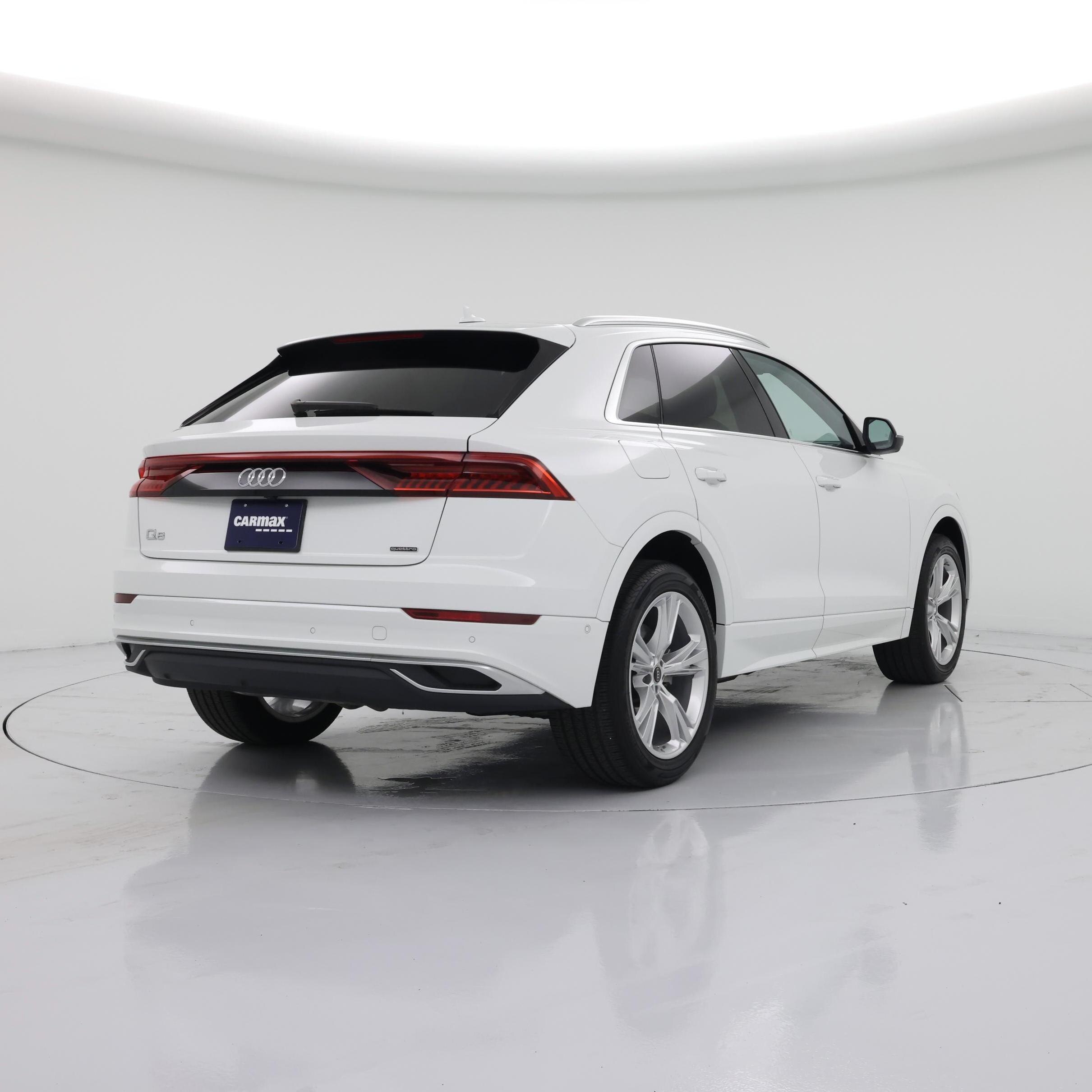 Thumbnail: 2023 Audi Q8 - 8