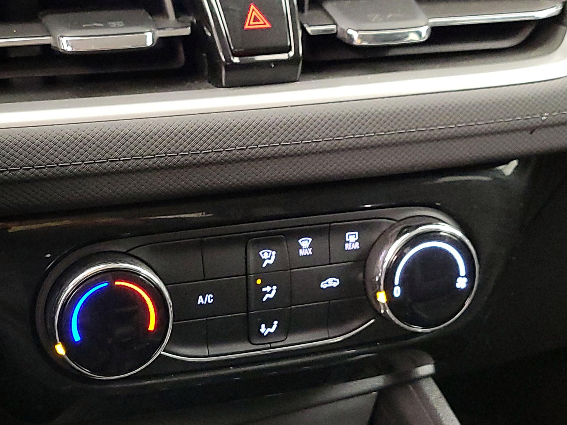 Thumbnail: 2025 Chevrolet TrailBlazer - 16