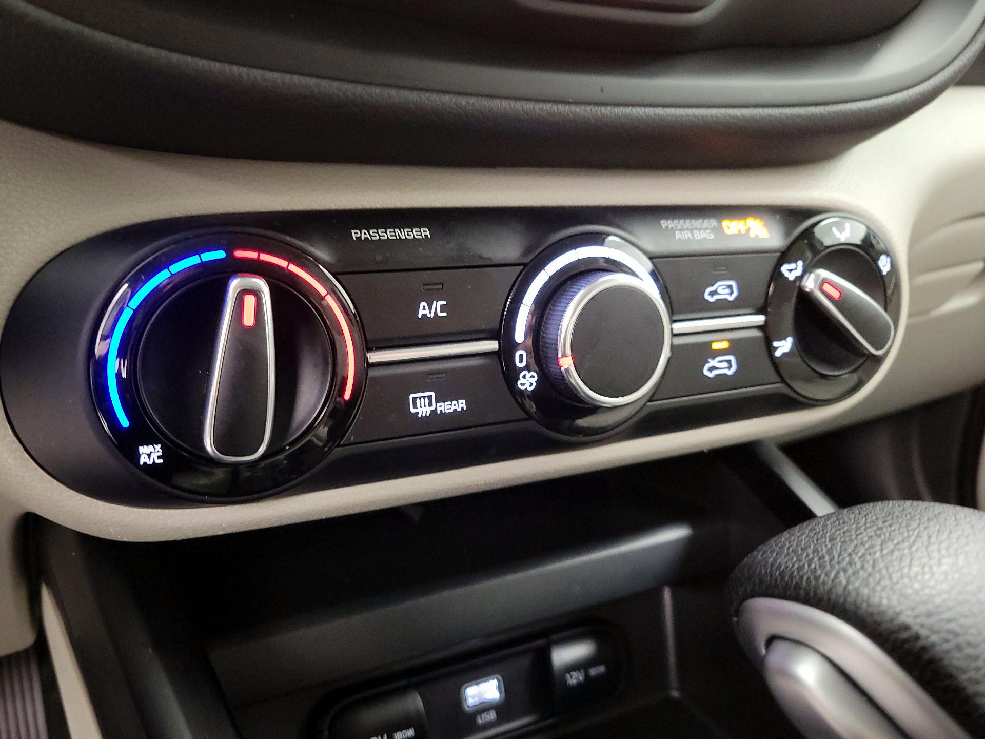 Thumbnail: 2025 Kia Soul - 16