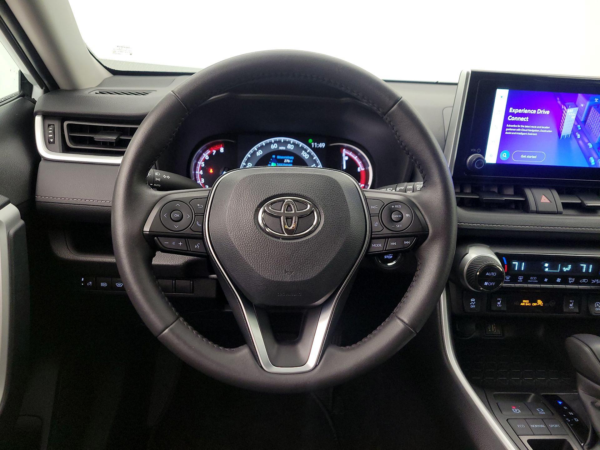 Thumbnail: 2025 Toyota RAV4 - 10