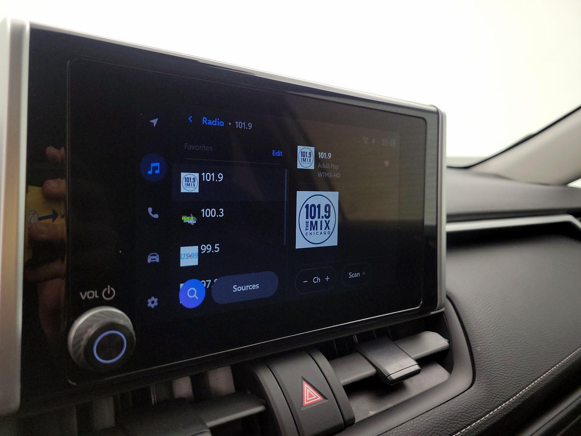 Thumbnail: 2025 Toyota RAV4 - 16