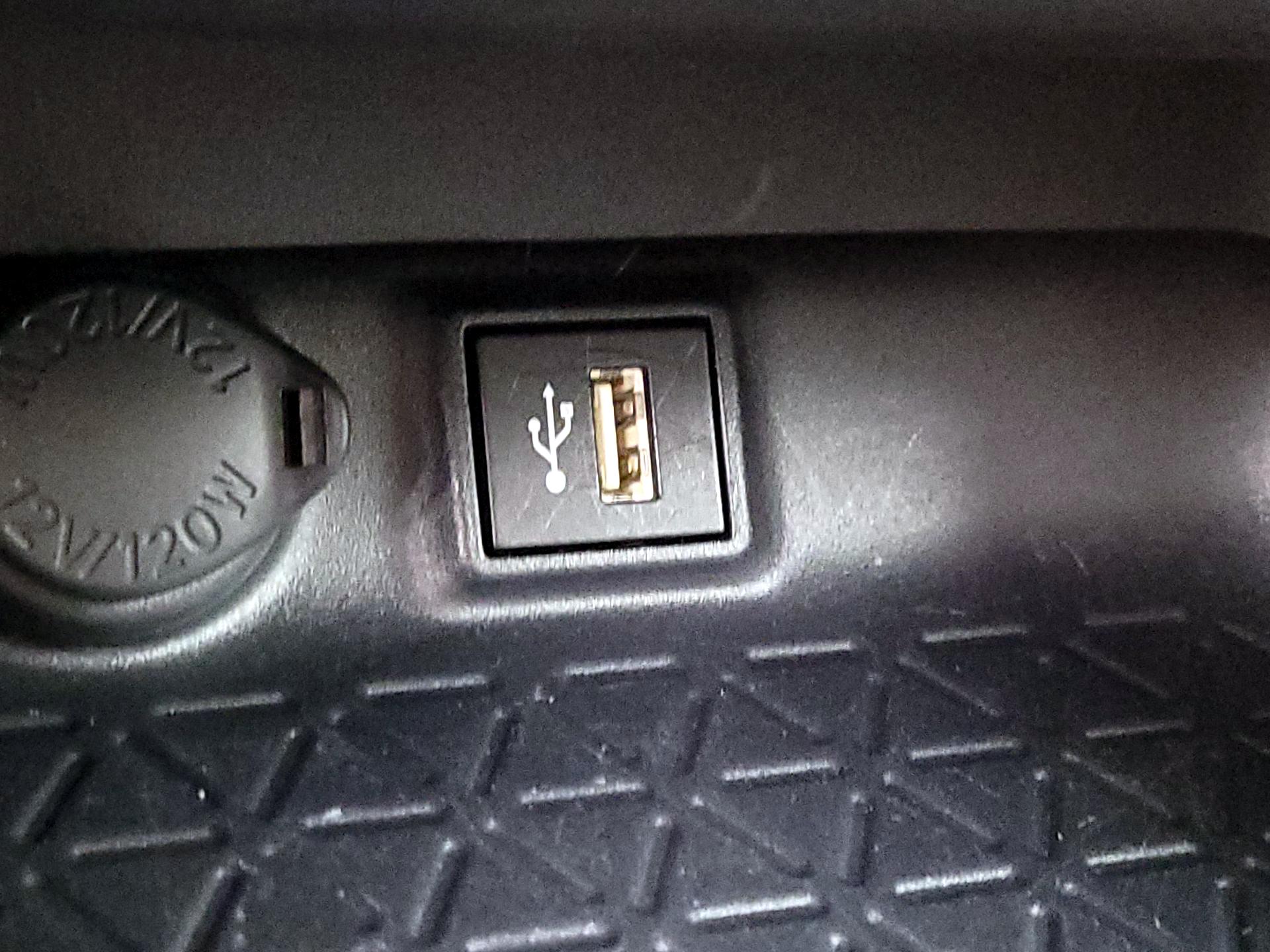 Thumbnail: 2025 Toyota RAV4 - 19