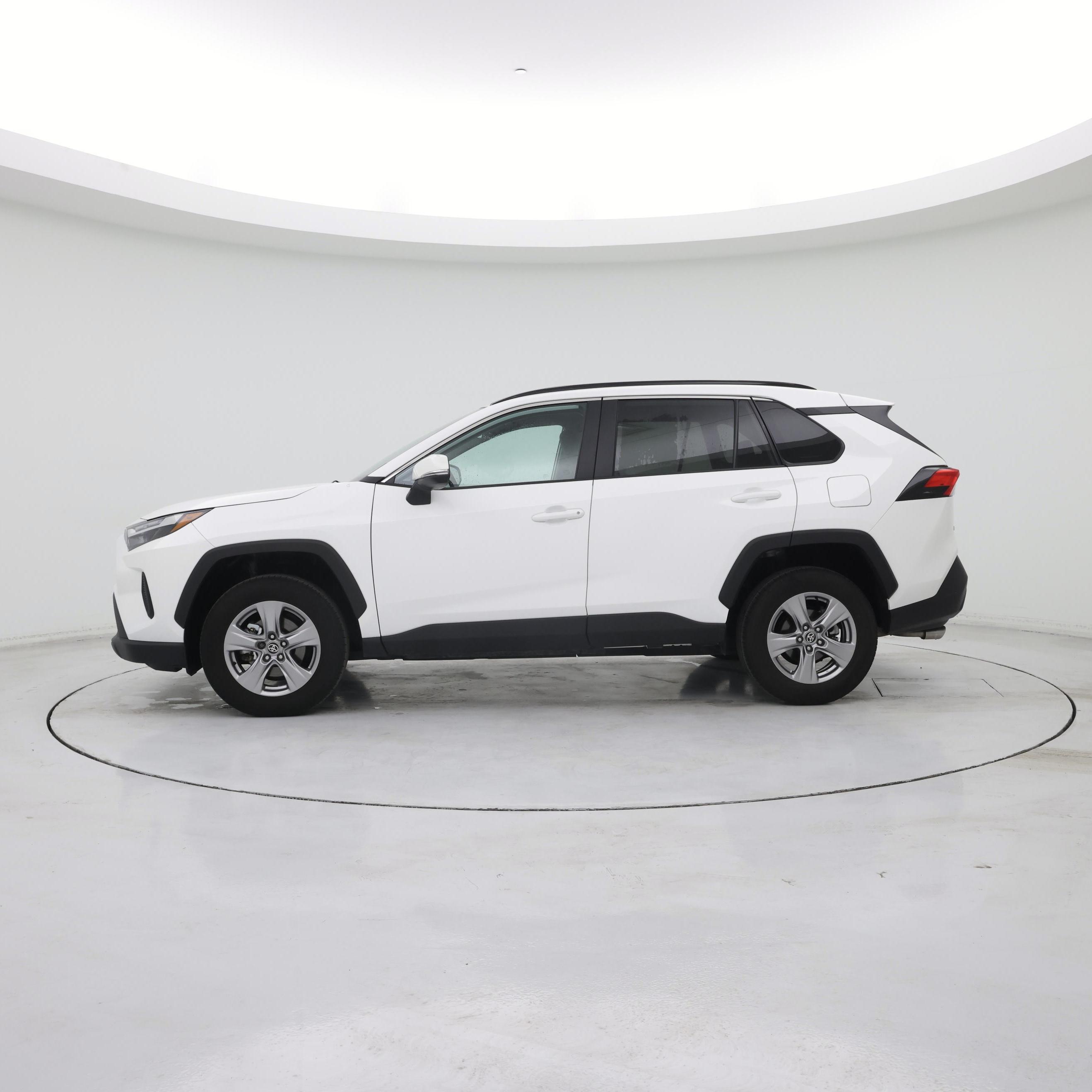 Thumbnail: 2025 Toyota RAV4 - 3