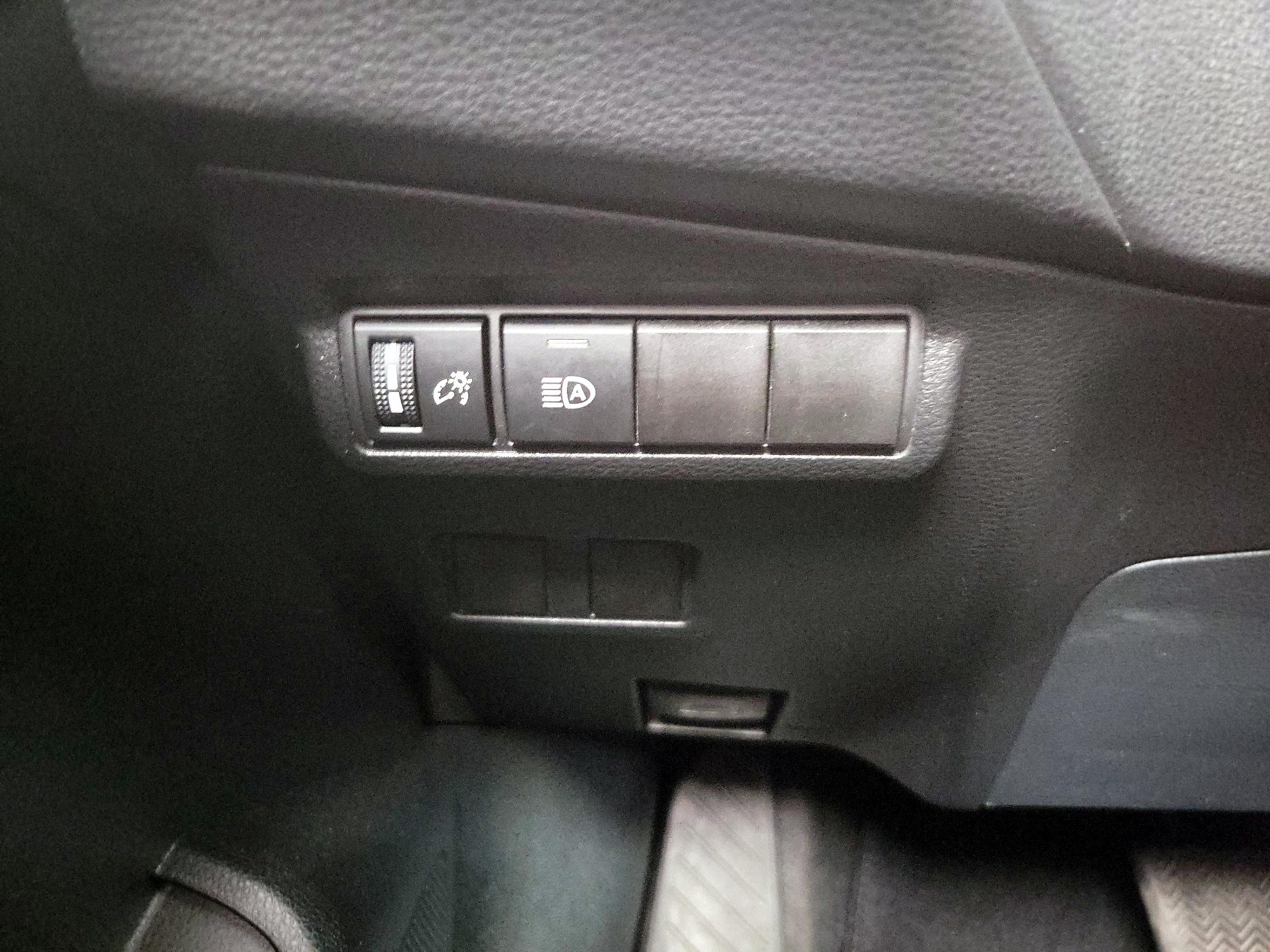 Thumbnail: 2025 Toyota Corolla Cross - 13