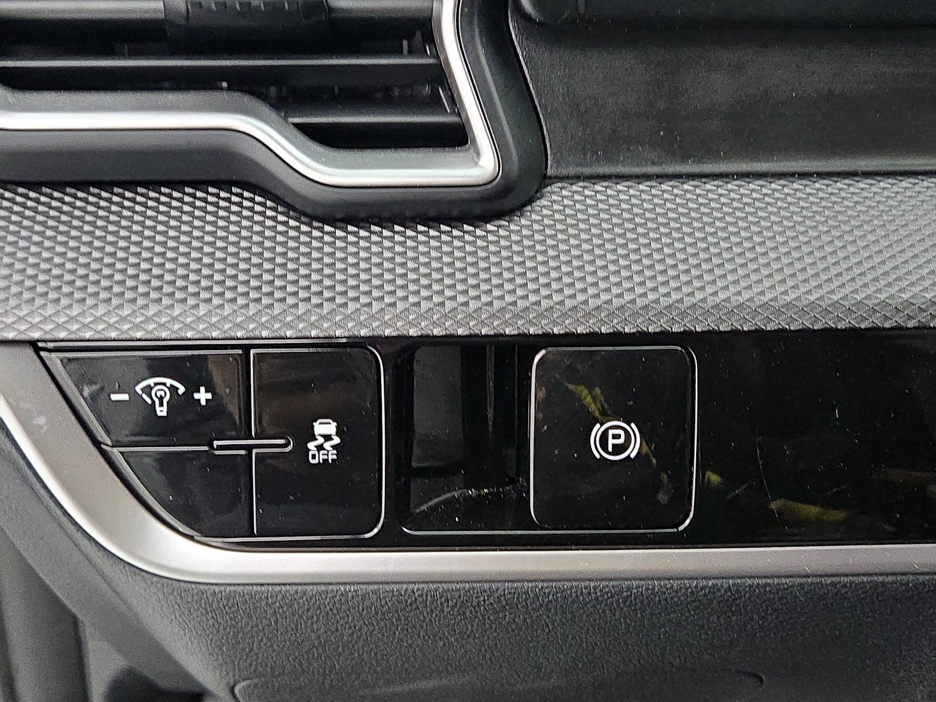 Thumbnail: 2025 Kia Sportage - 13