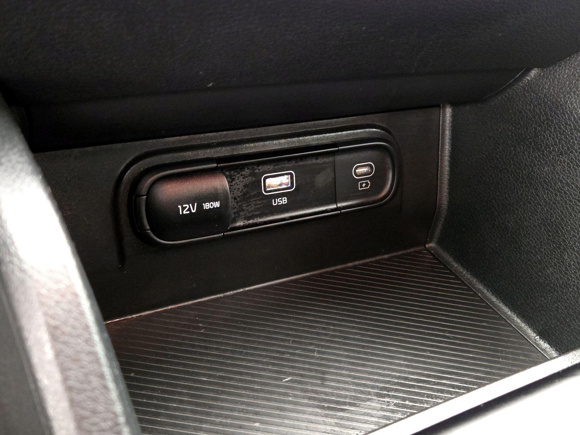 Thumbnail: 2025 Kia Sportage - 18