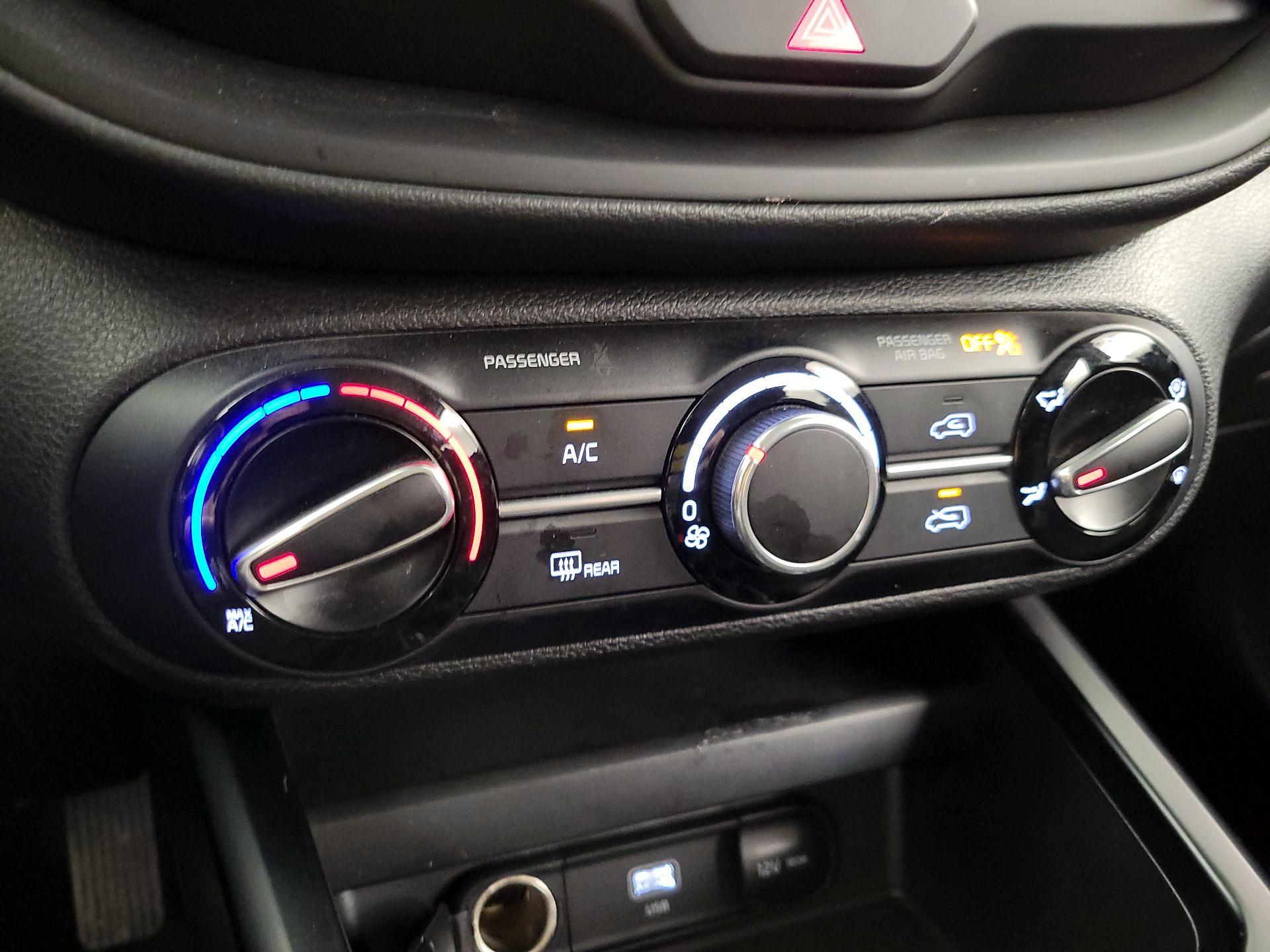 Thumbnail: 2025 Kia Soul - 16