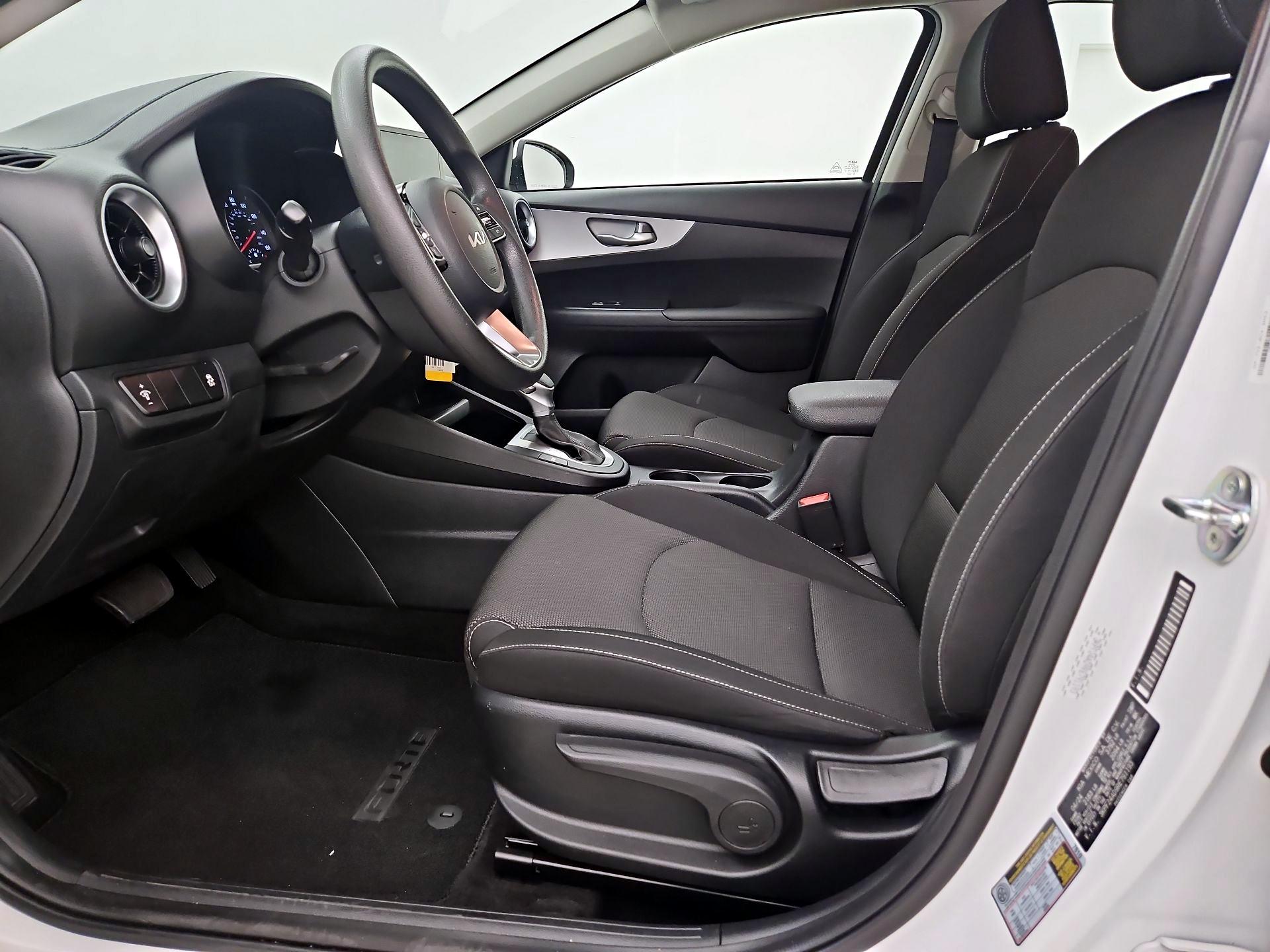 Thumbnail: 2024 Kia Forte - 11