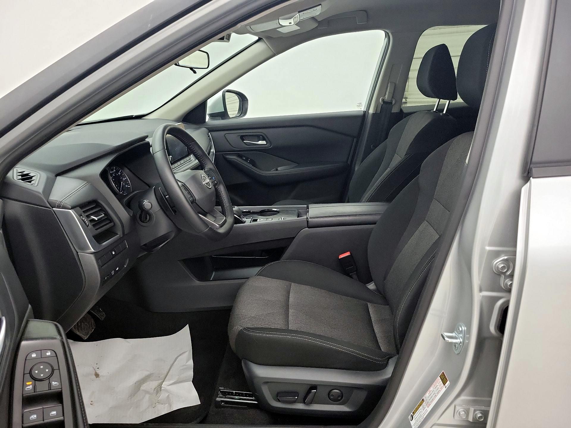 Thumbnail: 2025 Nissan Rogue - 11