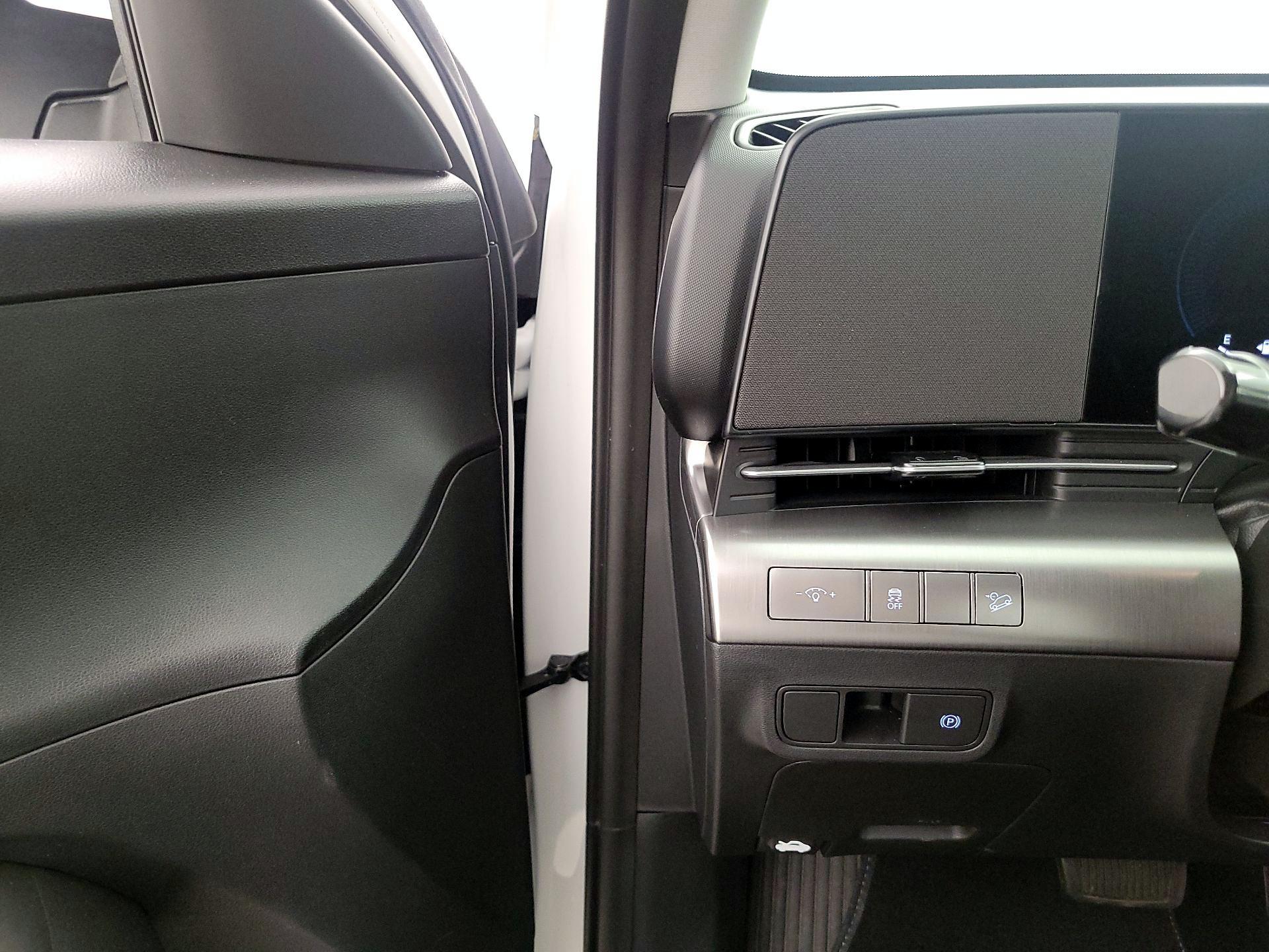 Thumbnail: 2025 Hyundai Kona - 13