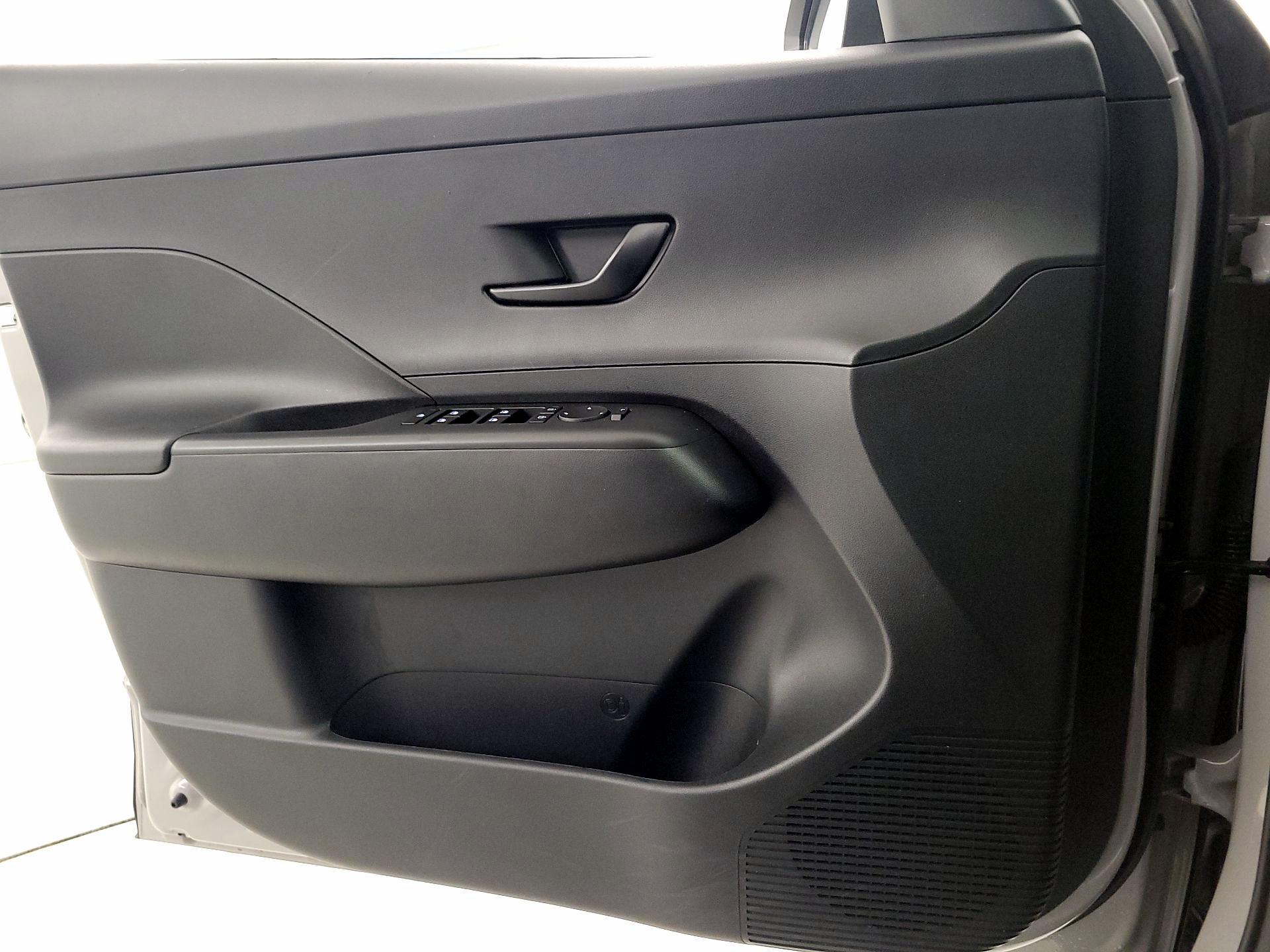 Thumbnail: 2025 Hyundai Kona - 12