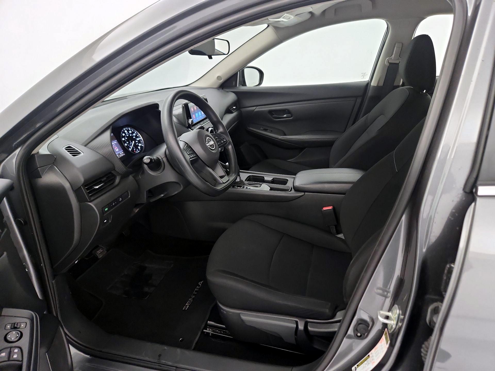 Thumbnail: 2025 Nissan Sentra - 11