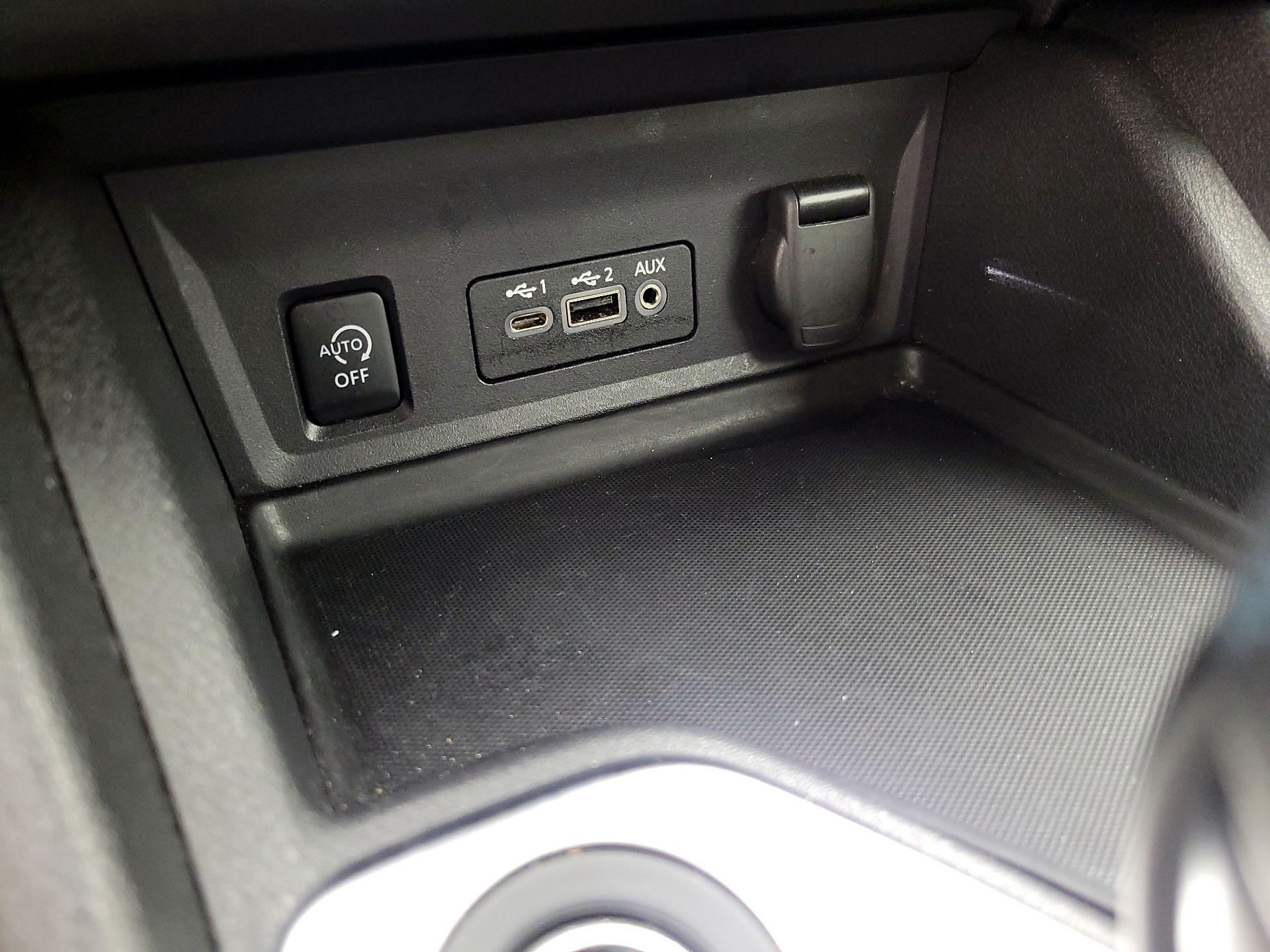 Thumbnail: 2024 Nissan Sentra - 18