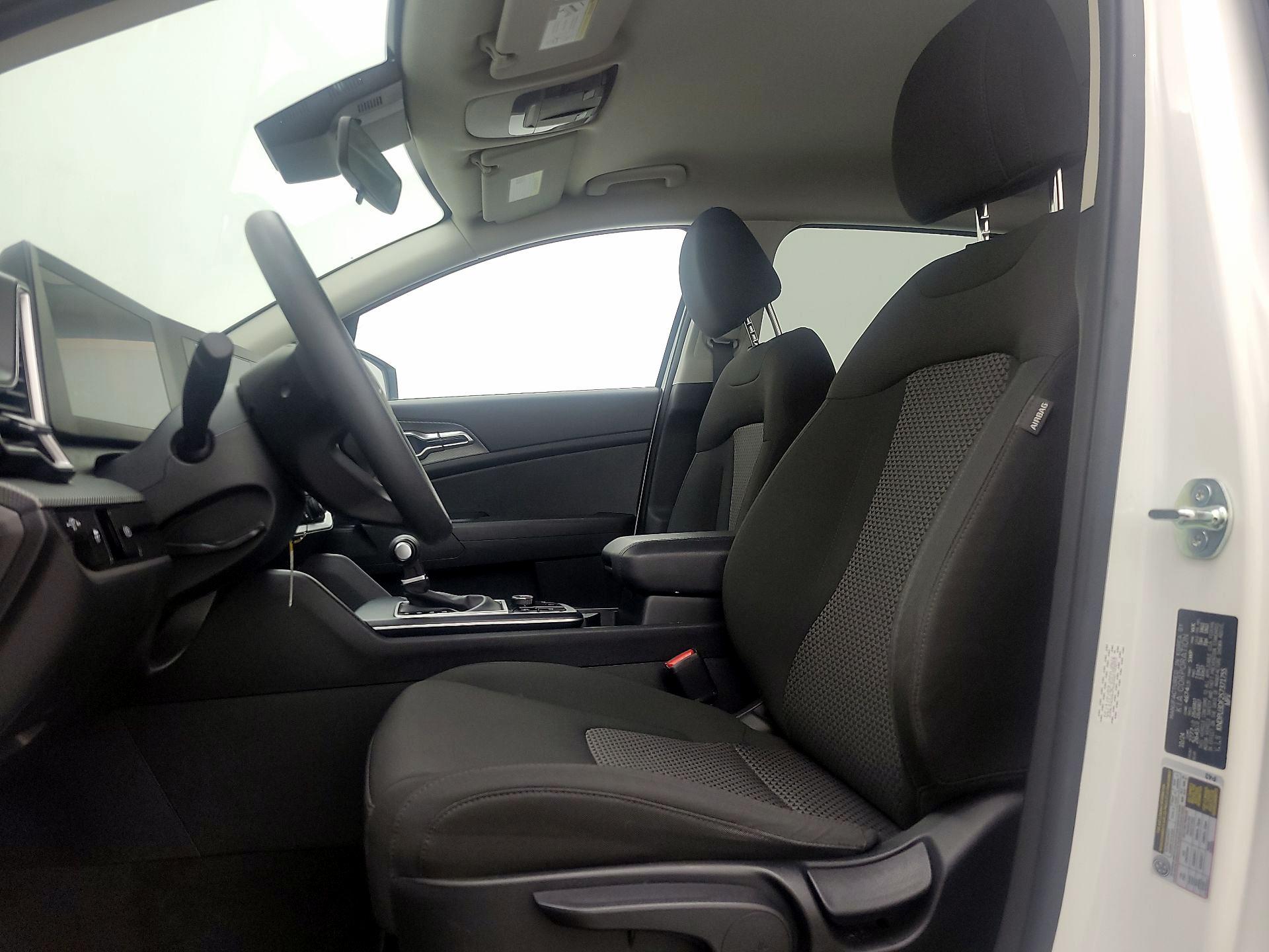 Thumbnail: 2025 Kia Sportage - 11