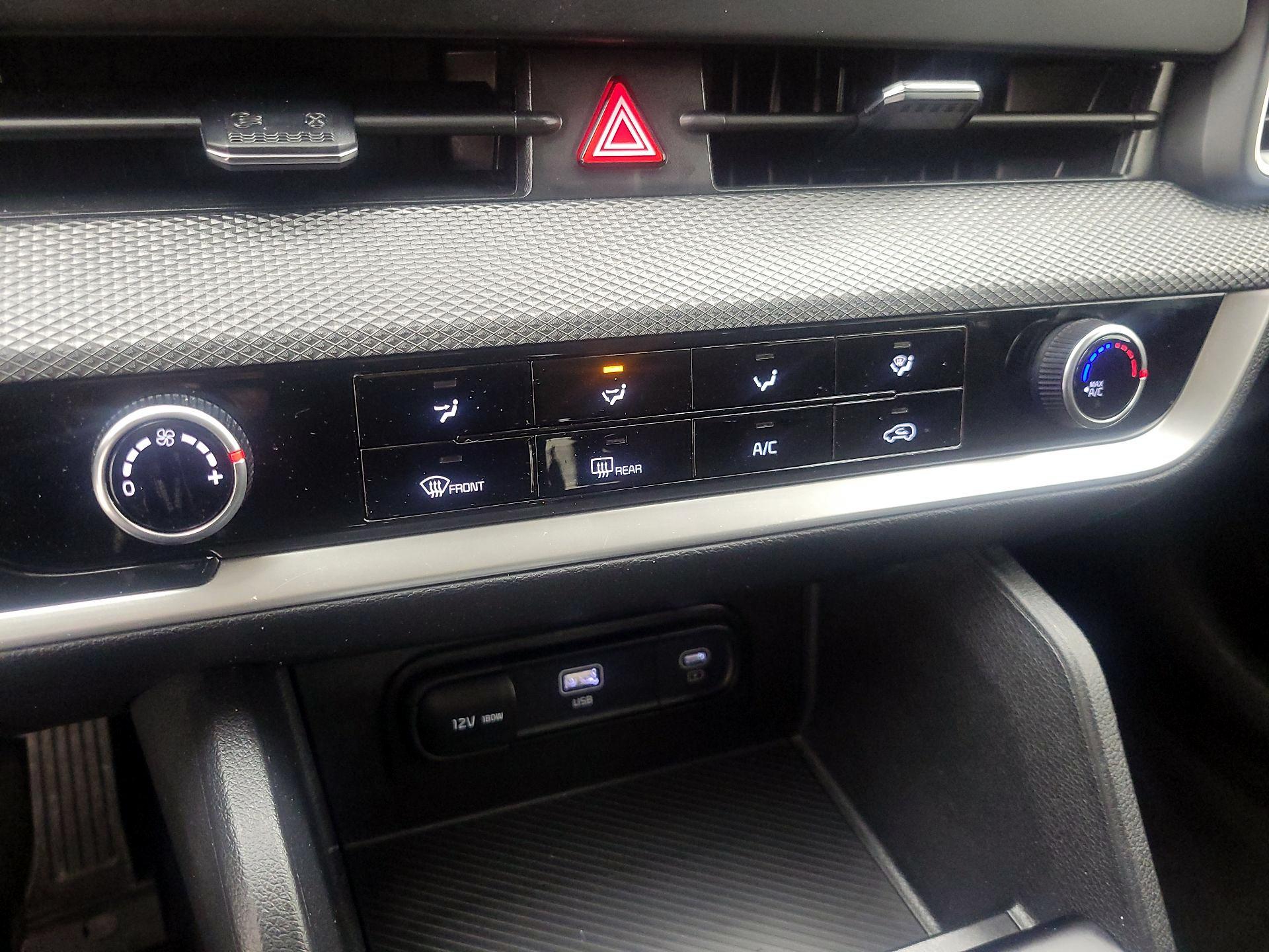 Thumbnail: 2025 Kia Sportage - 16