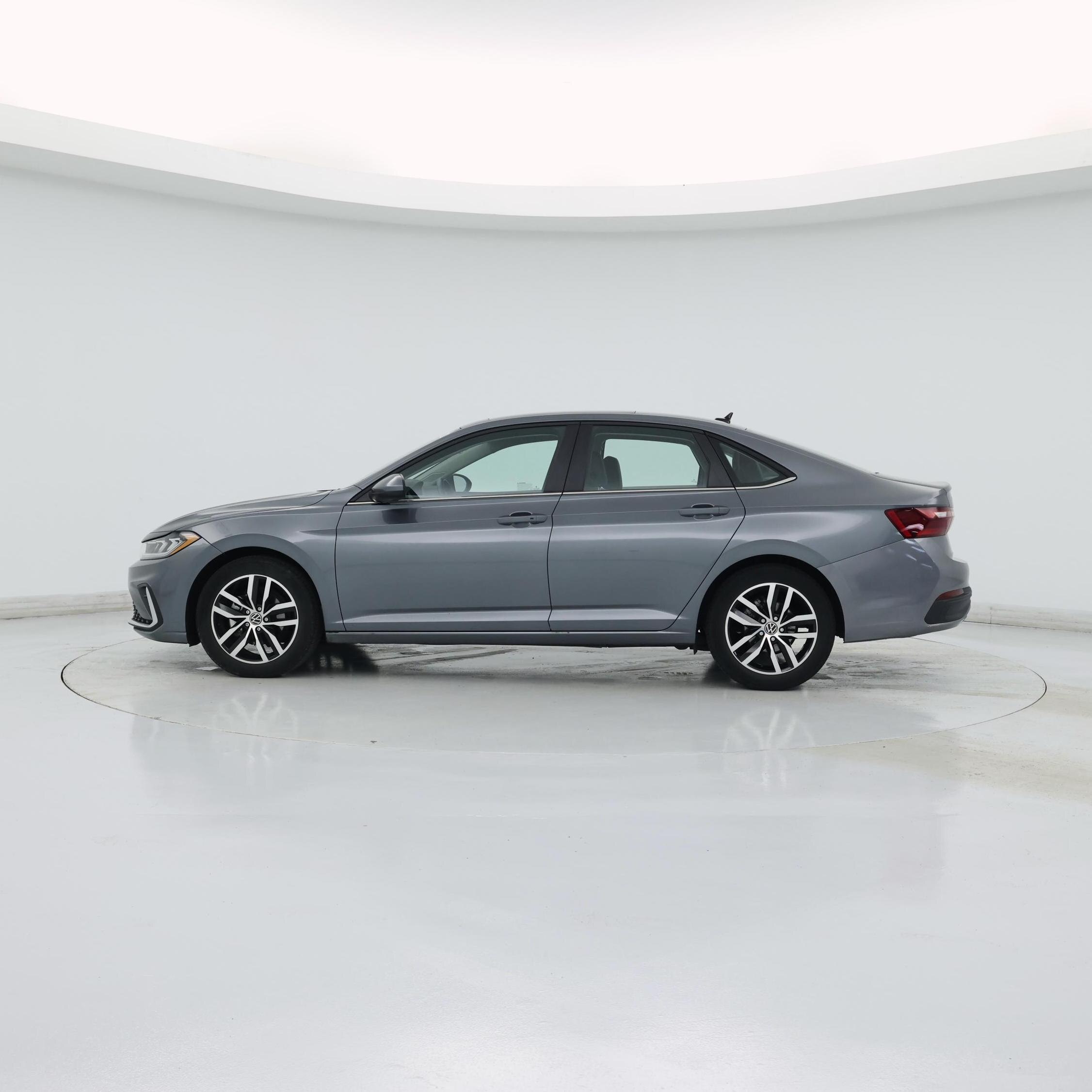 Thumbnail: 2025 Volkswagen Jetta - 3