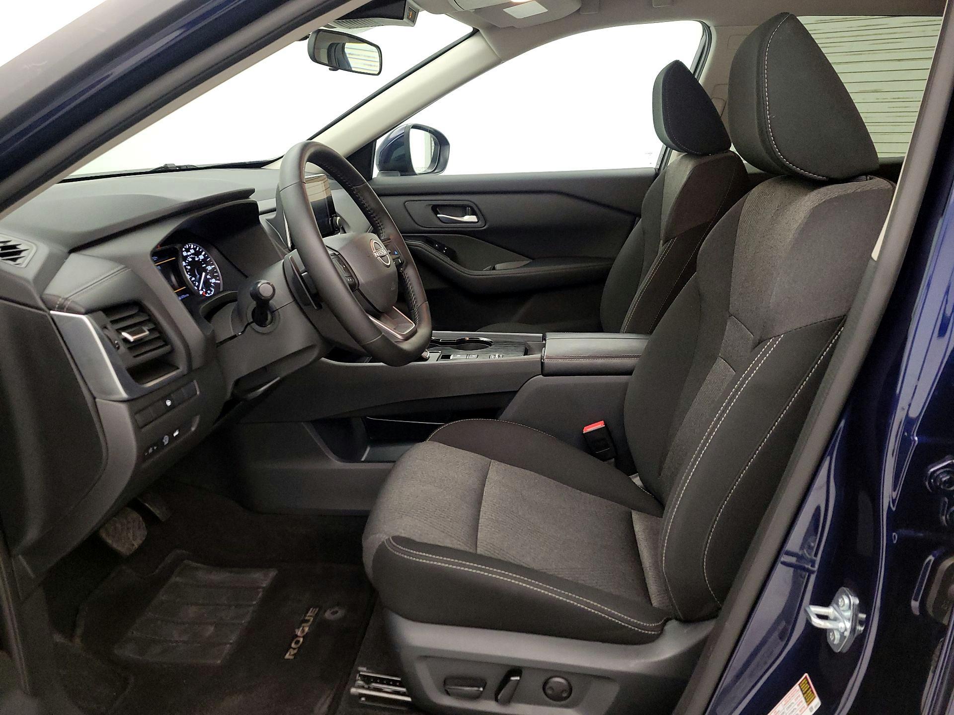 Thumbnail: 2025 Nissan Rogue - 11