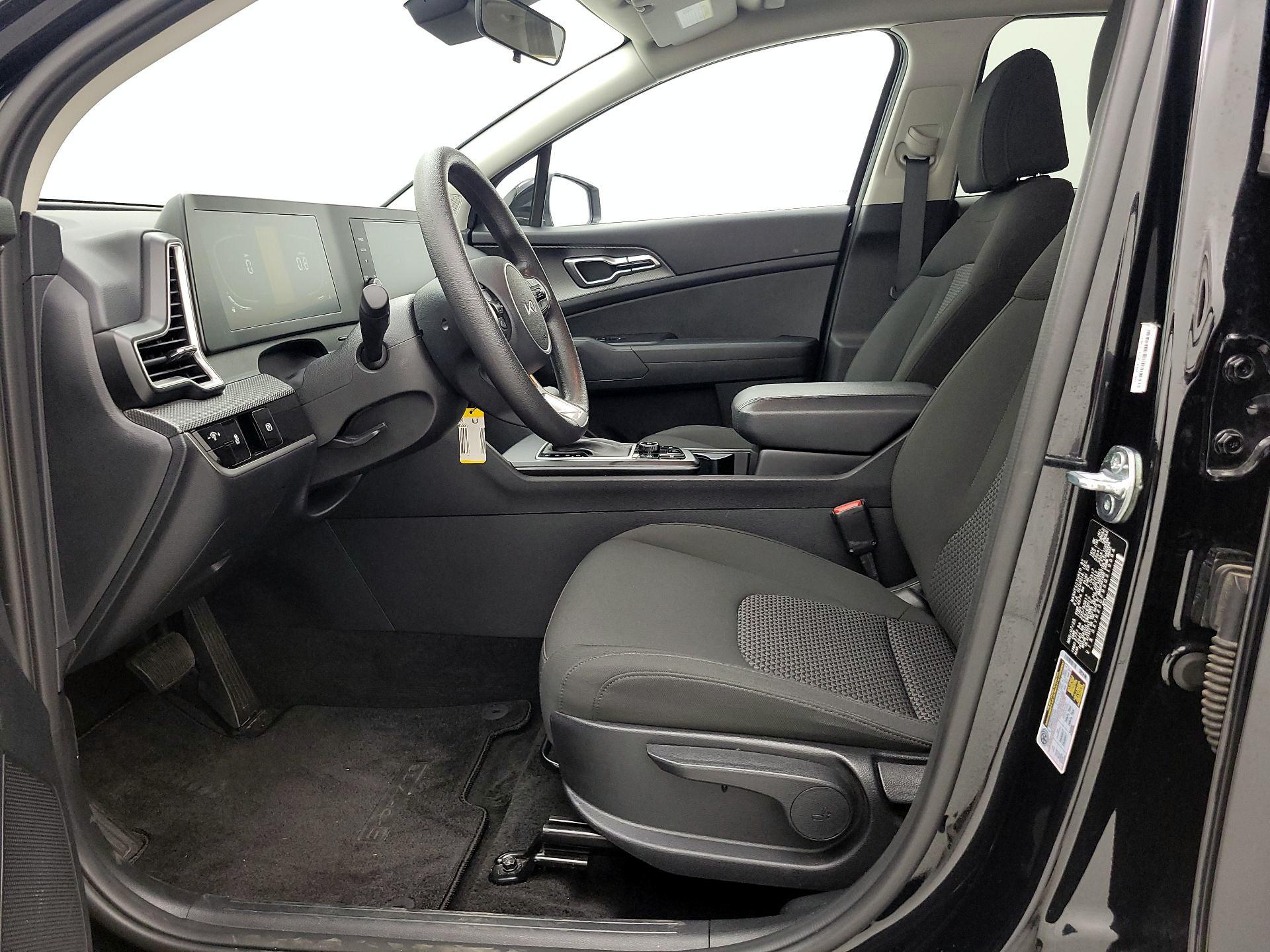 Thumbnail: 2025 Kia Sportage - 11