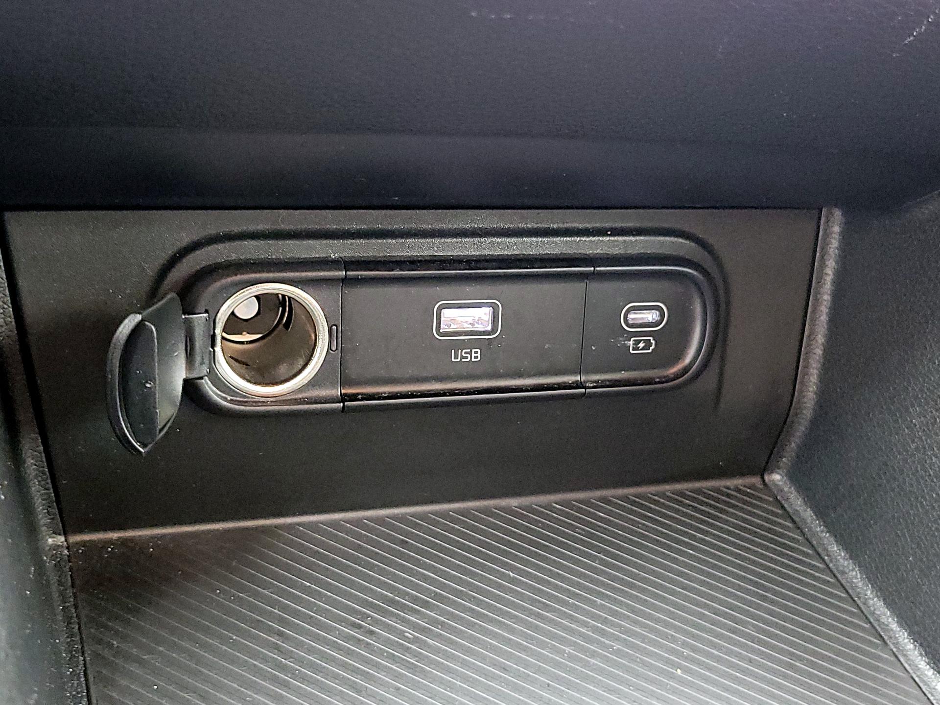 Thumbnail: 2025 Kia Sportage - 18