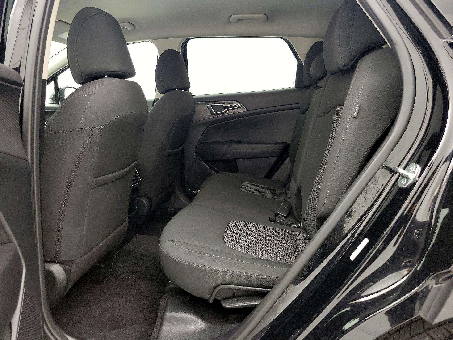 Thumbnail: 2025 Kia Sportage - 19