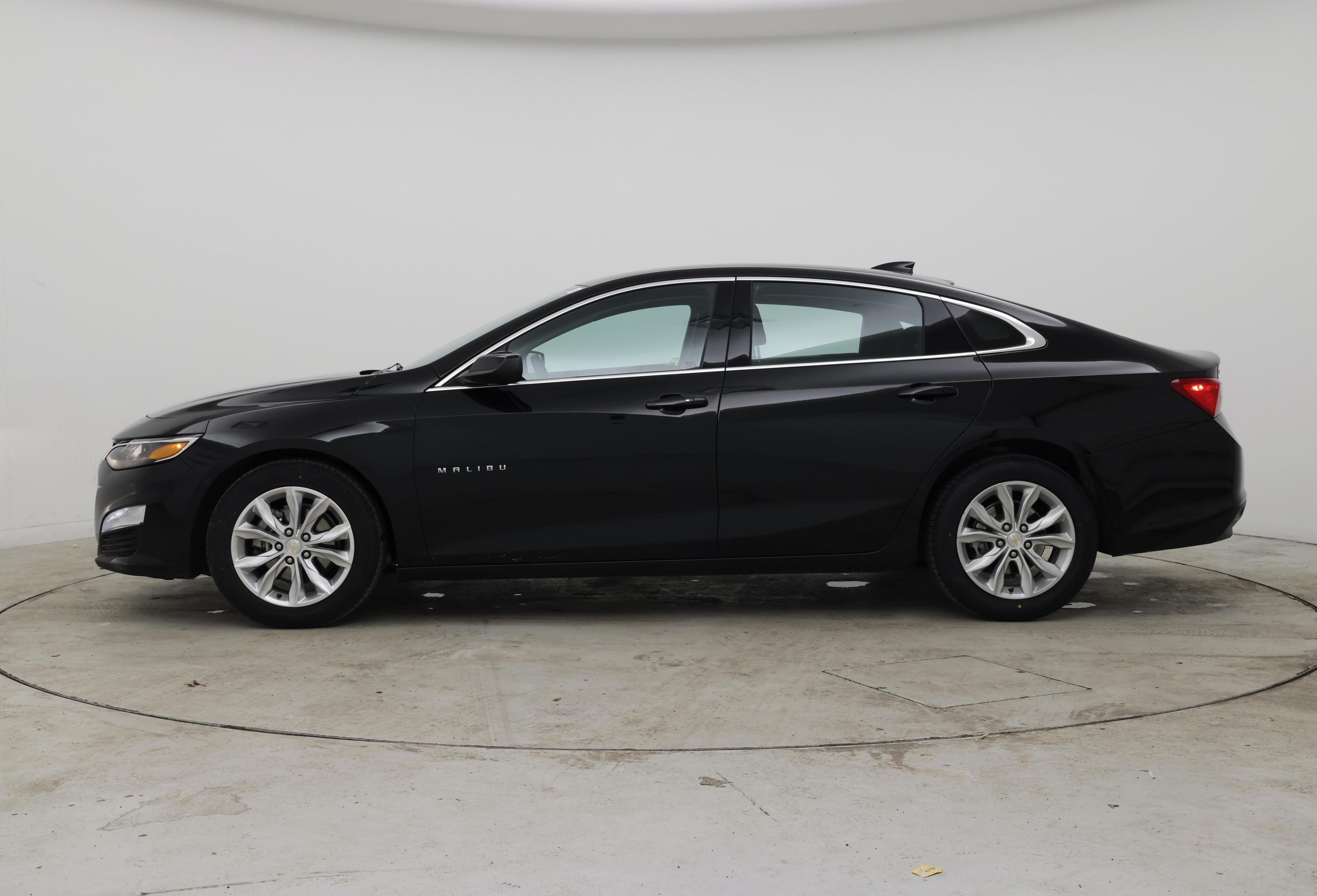 Thumbnail: 2024 Chevrolet Malibu - 3