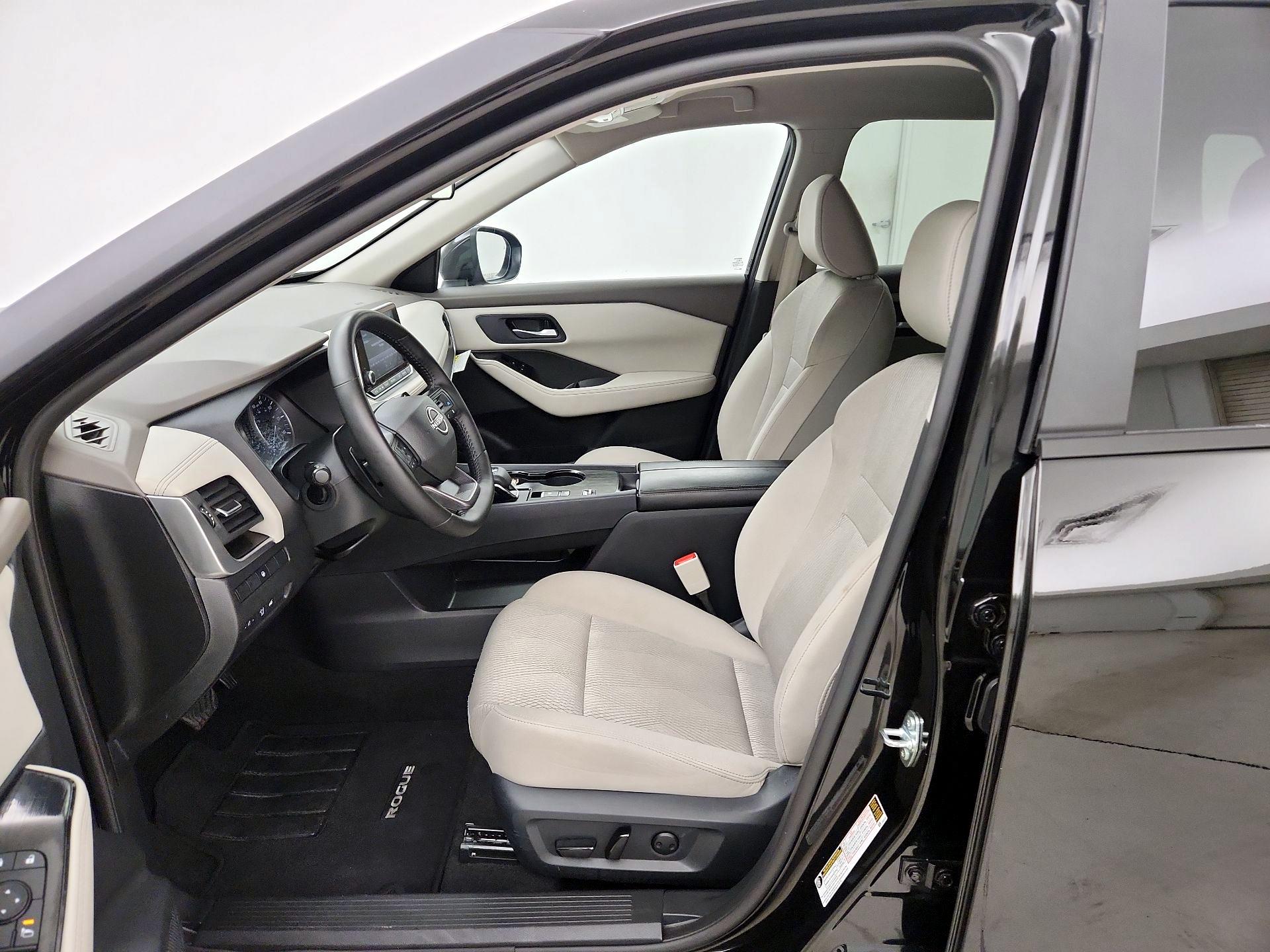 Thumbnail: 2025 Nissan Rogue - 11