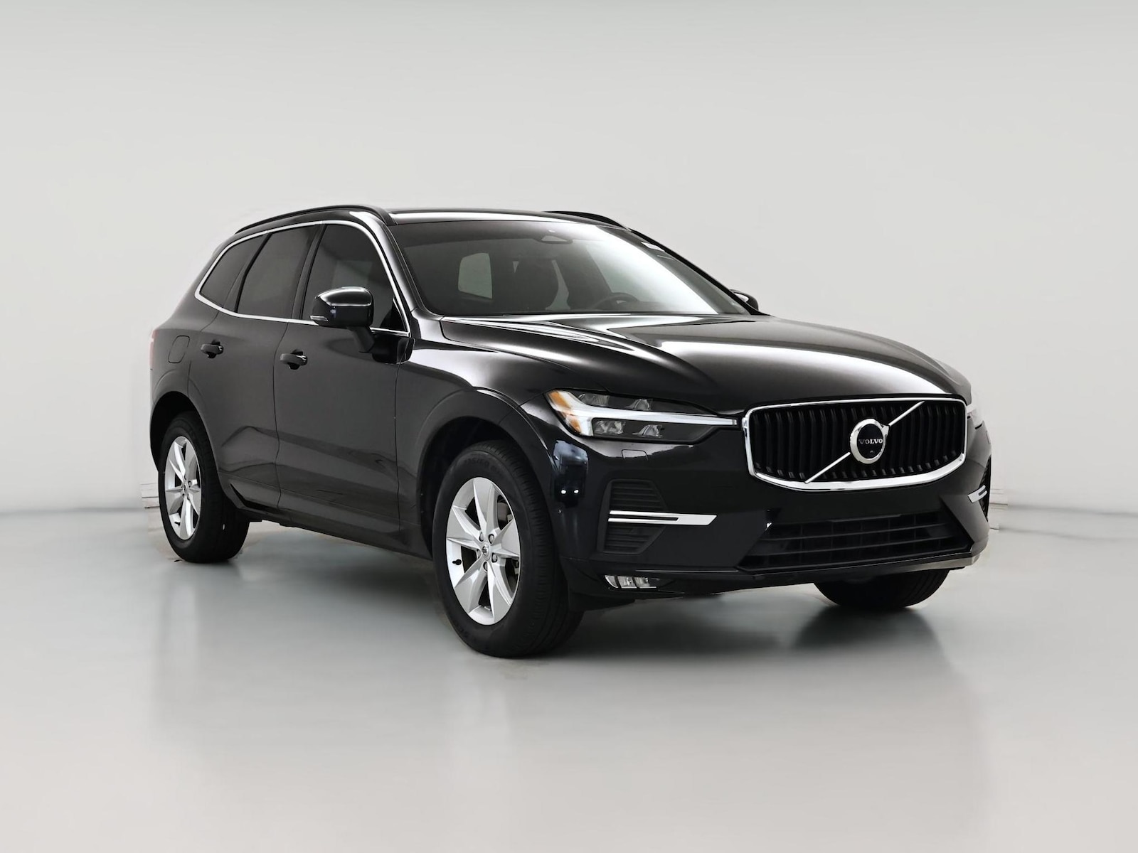 2022 Volvo XC60 Momentum