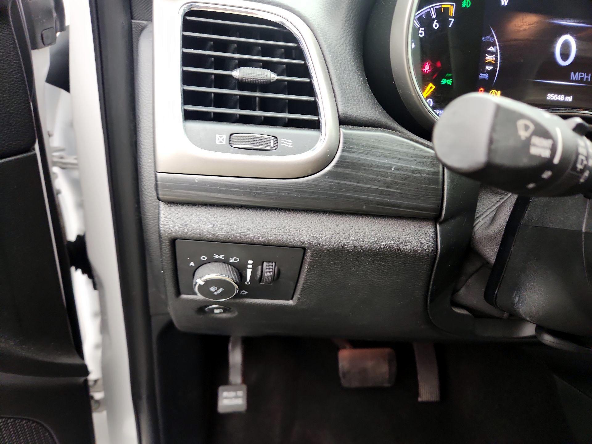 Thumbnail: 2020 Jeep Grand Cherokee - 13