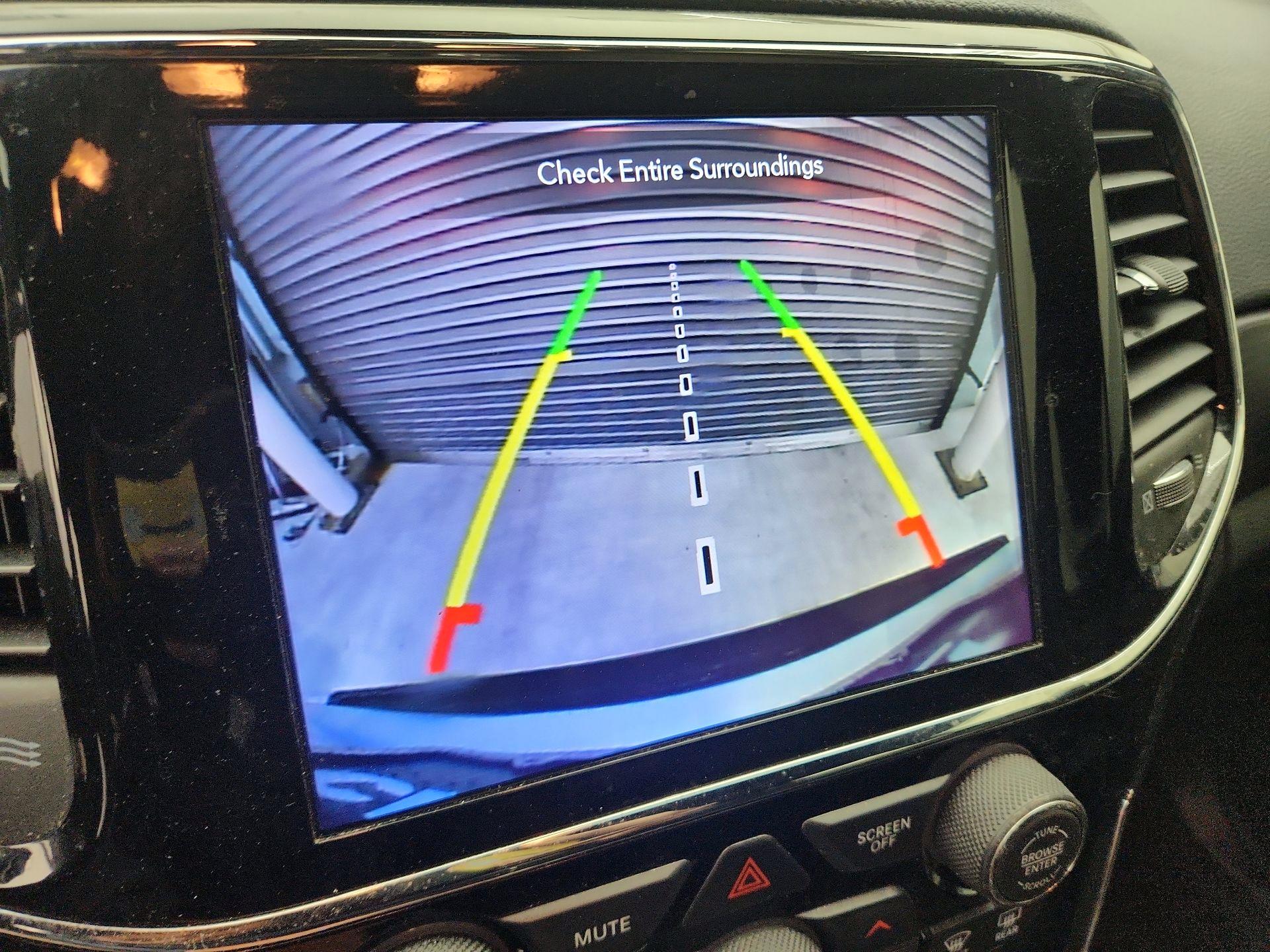 Thumbnail: 2020 Jeep Grand Cherokee - 15