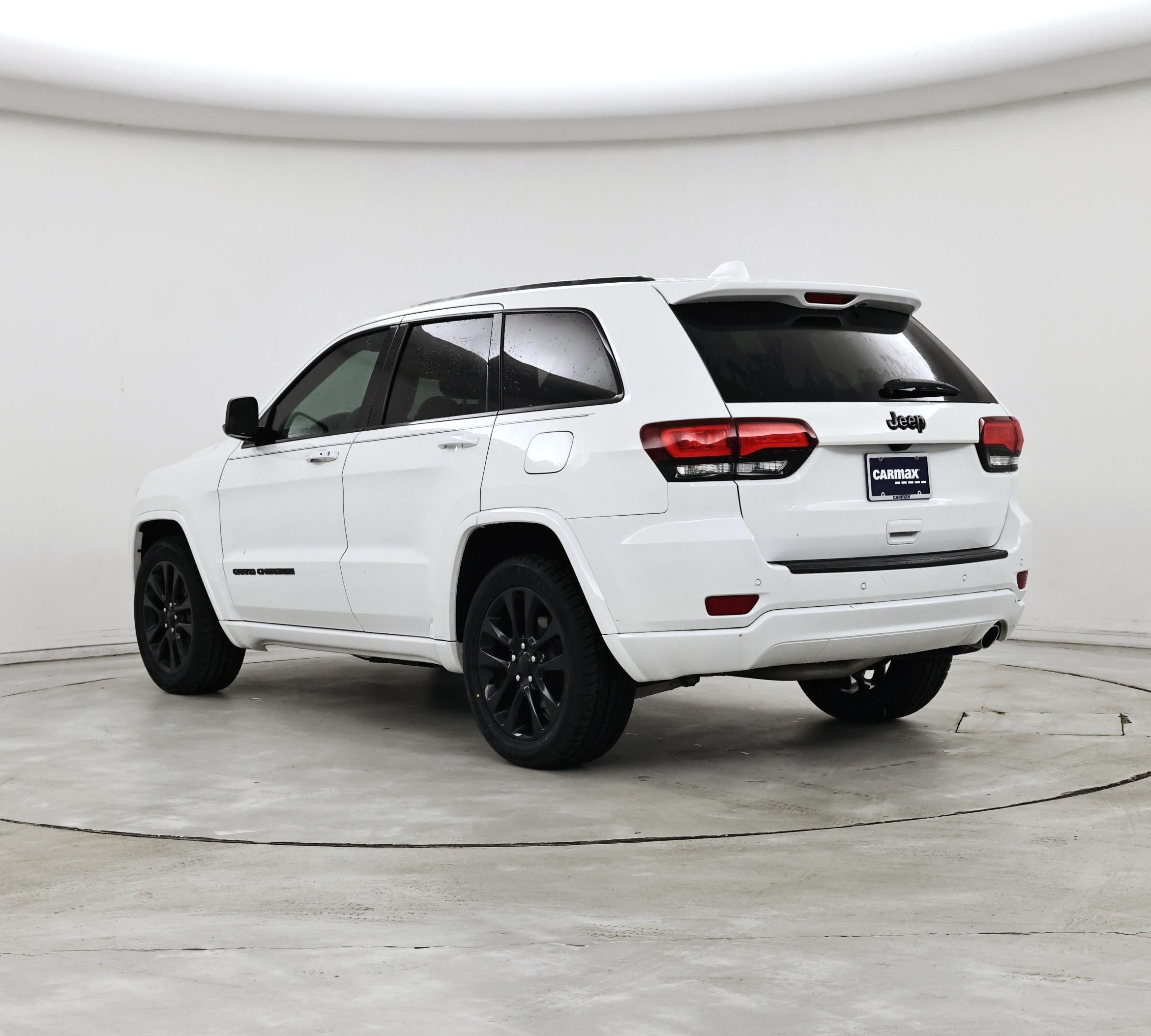 Thumbnail: 2020 Jeep Grand Cherokee - 2
