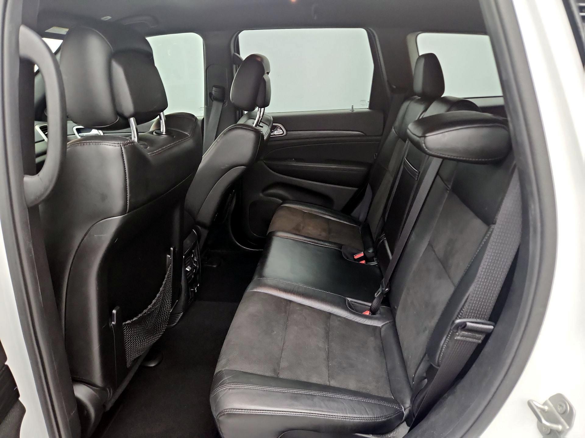 Thumbnail: 2020 Jeep Grand Cherokee - 20