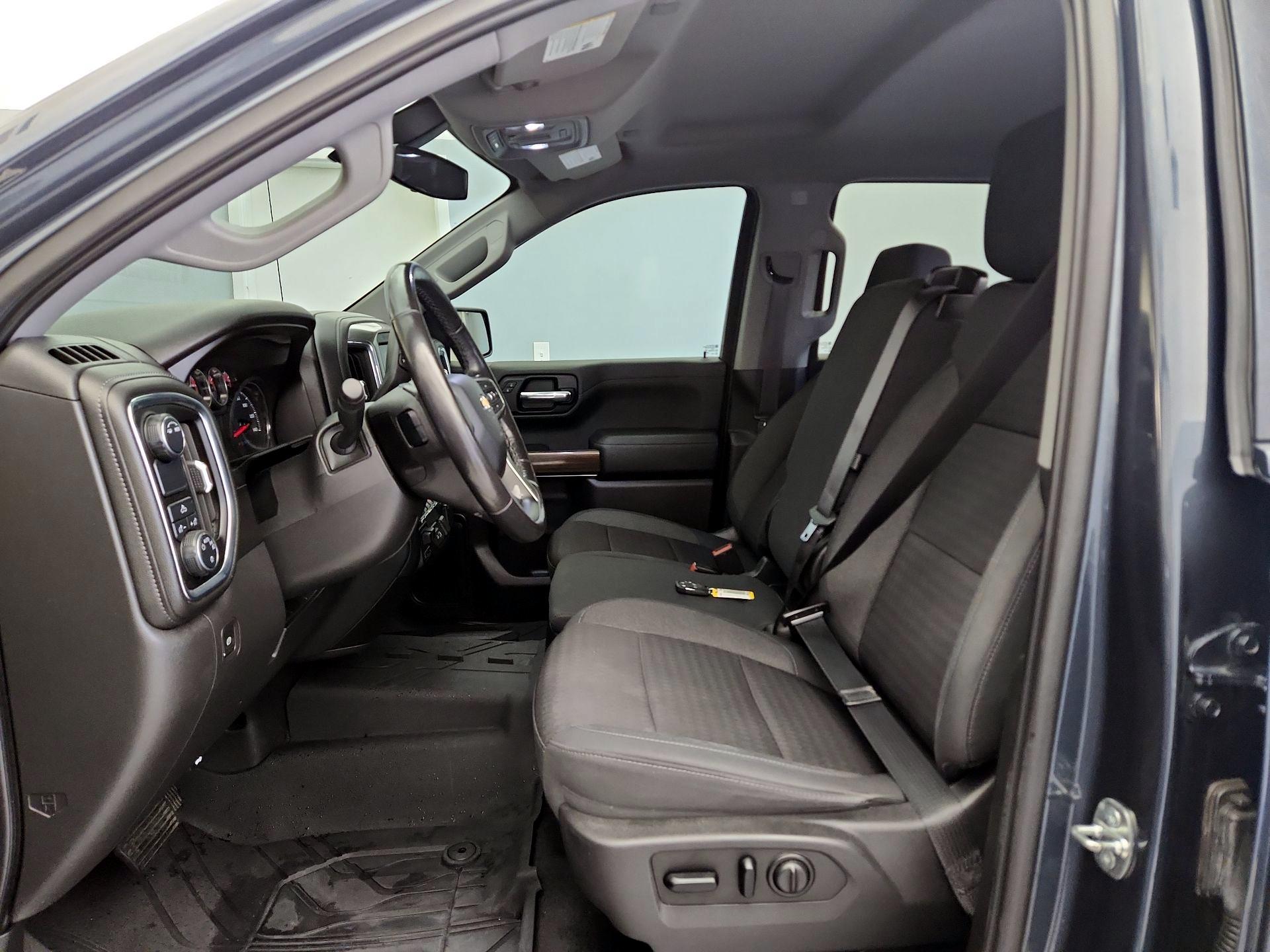 Thumbnail: 2020 Chevrolet Silverado 1500 - 11