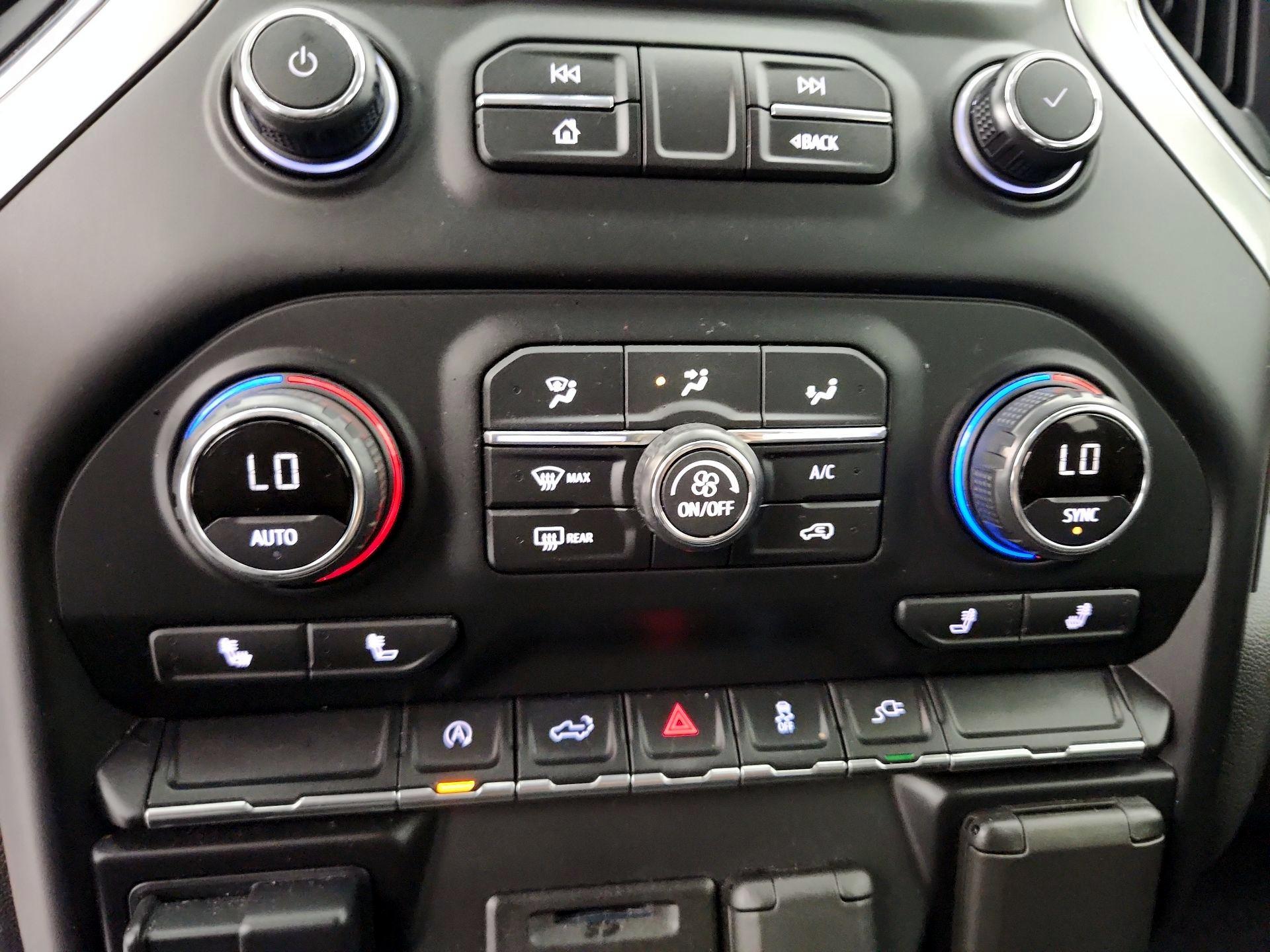 Thumbnail: 2020 Chevrolet Silverado 1500 - 16