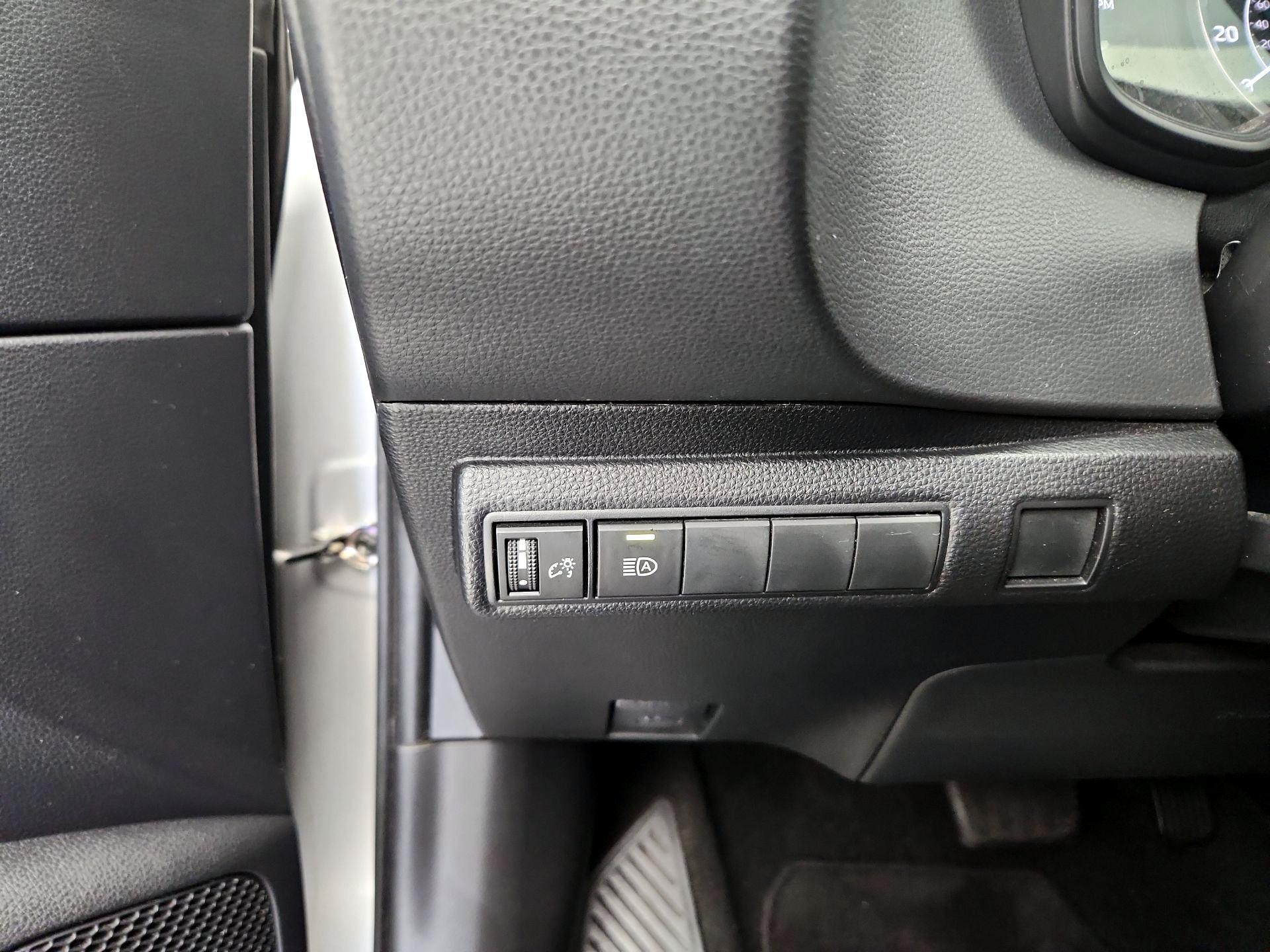 Thumbnail: 2022 Toyota Corolla - 13