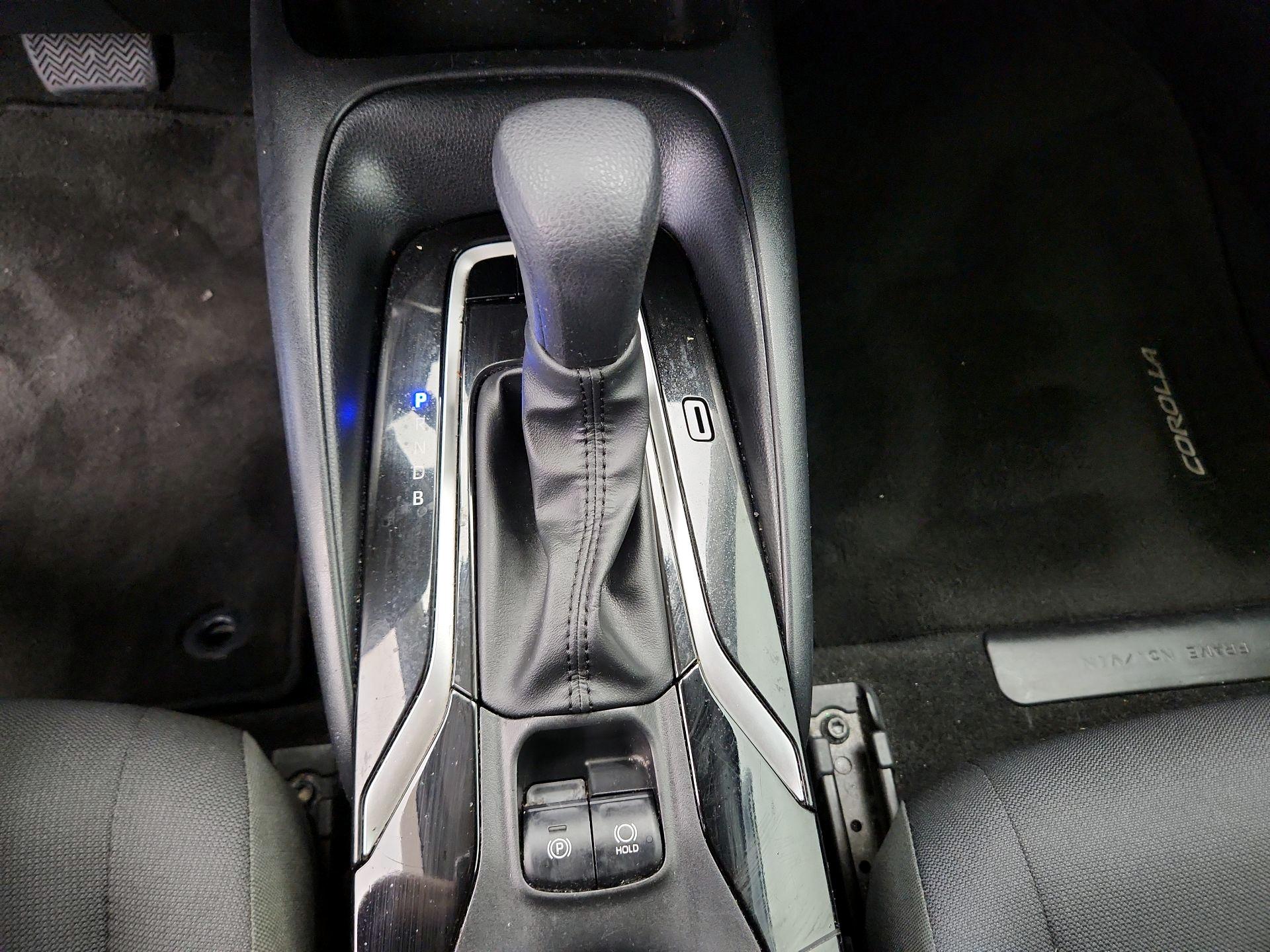 Thumbnail: 2022 Toyota Corolla - 17