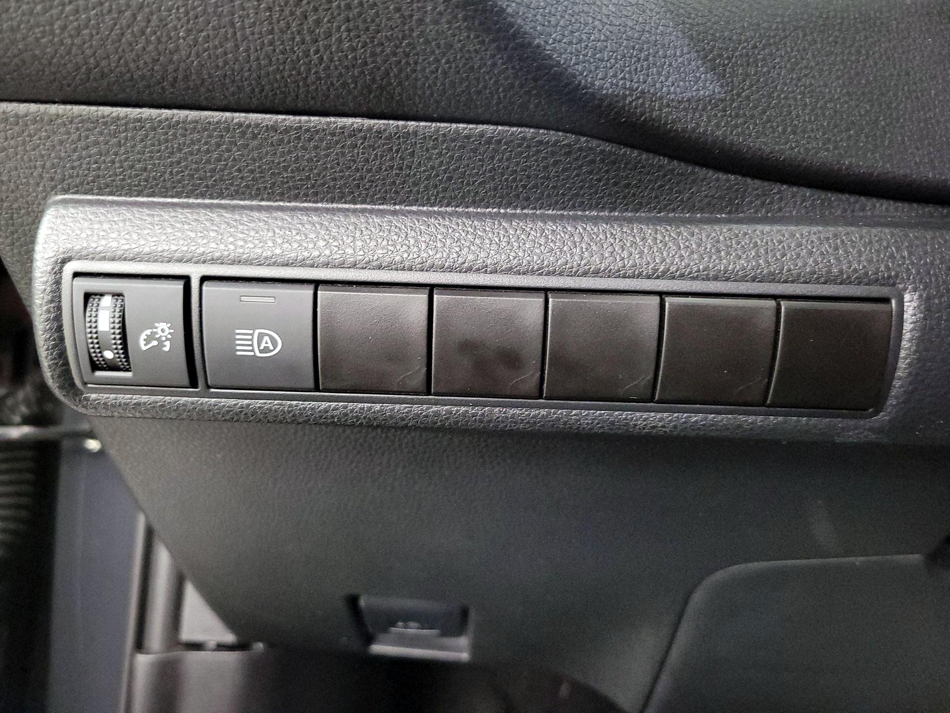 Thumbnail: 2024 Toyota Corolla - 13