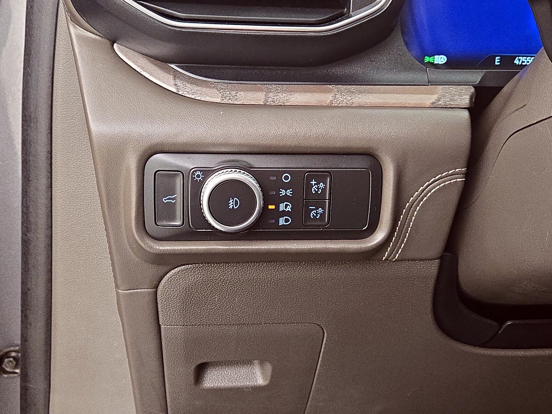 Thumbnail: 2022 Ford Explorer - 13