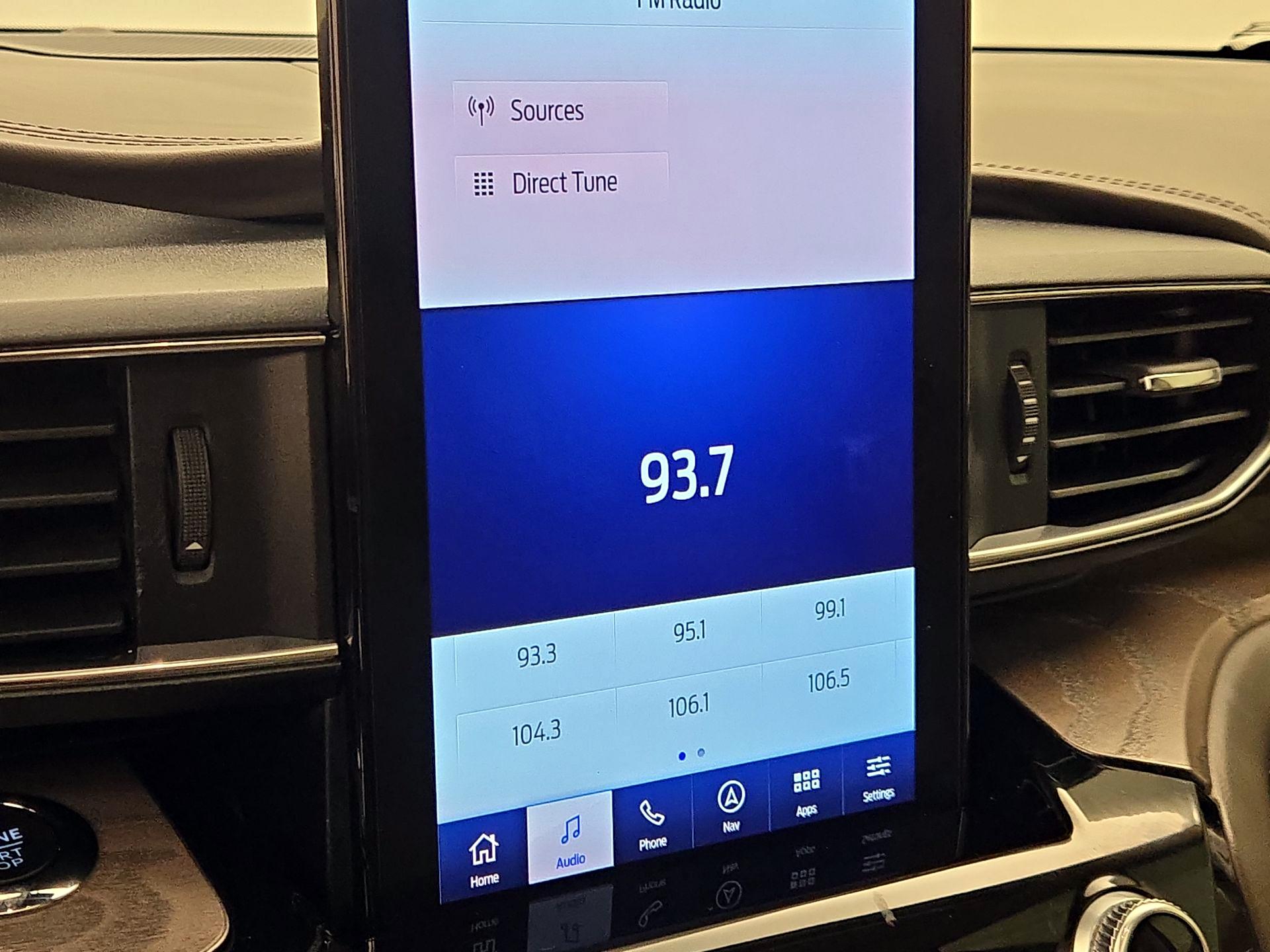 Thumbnail: 2022 Ford Explorer - 15