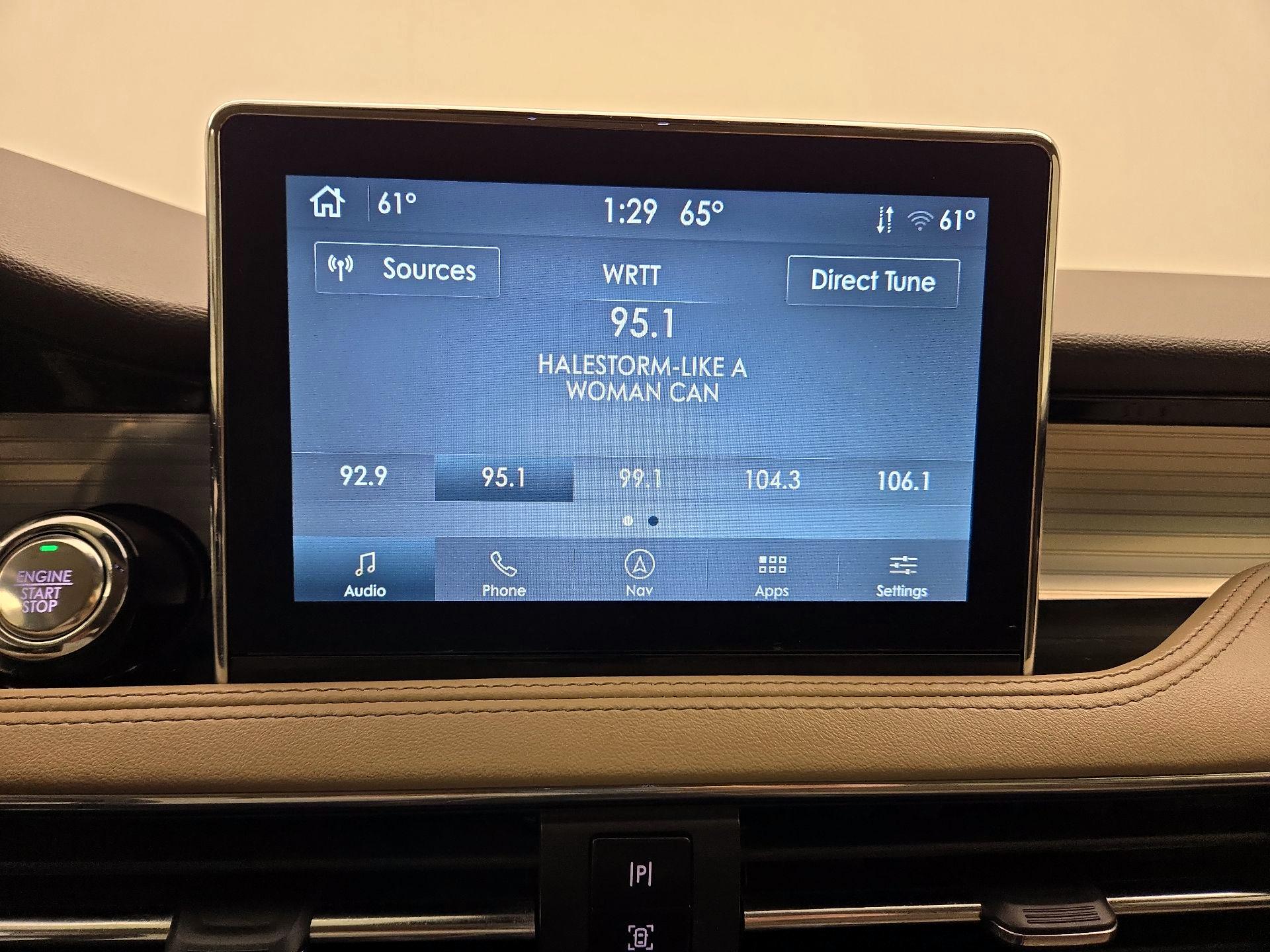 Thumbnail: 2022 Lincoln Corsair - 16